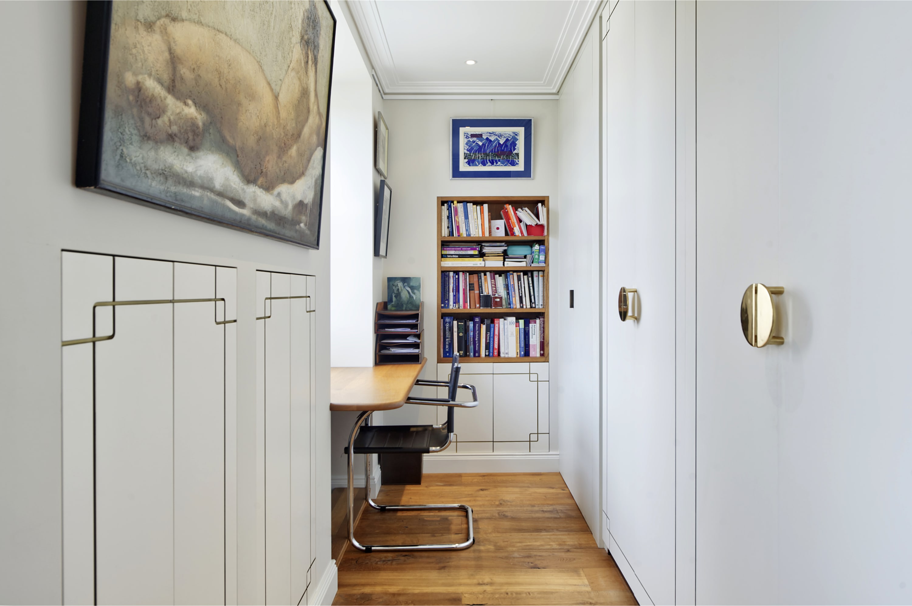 View Stunning 2 bedroom apartment in Little Venice West London in Randolph Crescent W9 1DR Stunning 2 bedroom apartment in Little Venice West London in Randolph Crescent W9 1DR - Property image 5 - VivreStays
