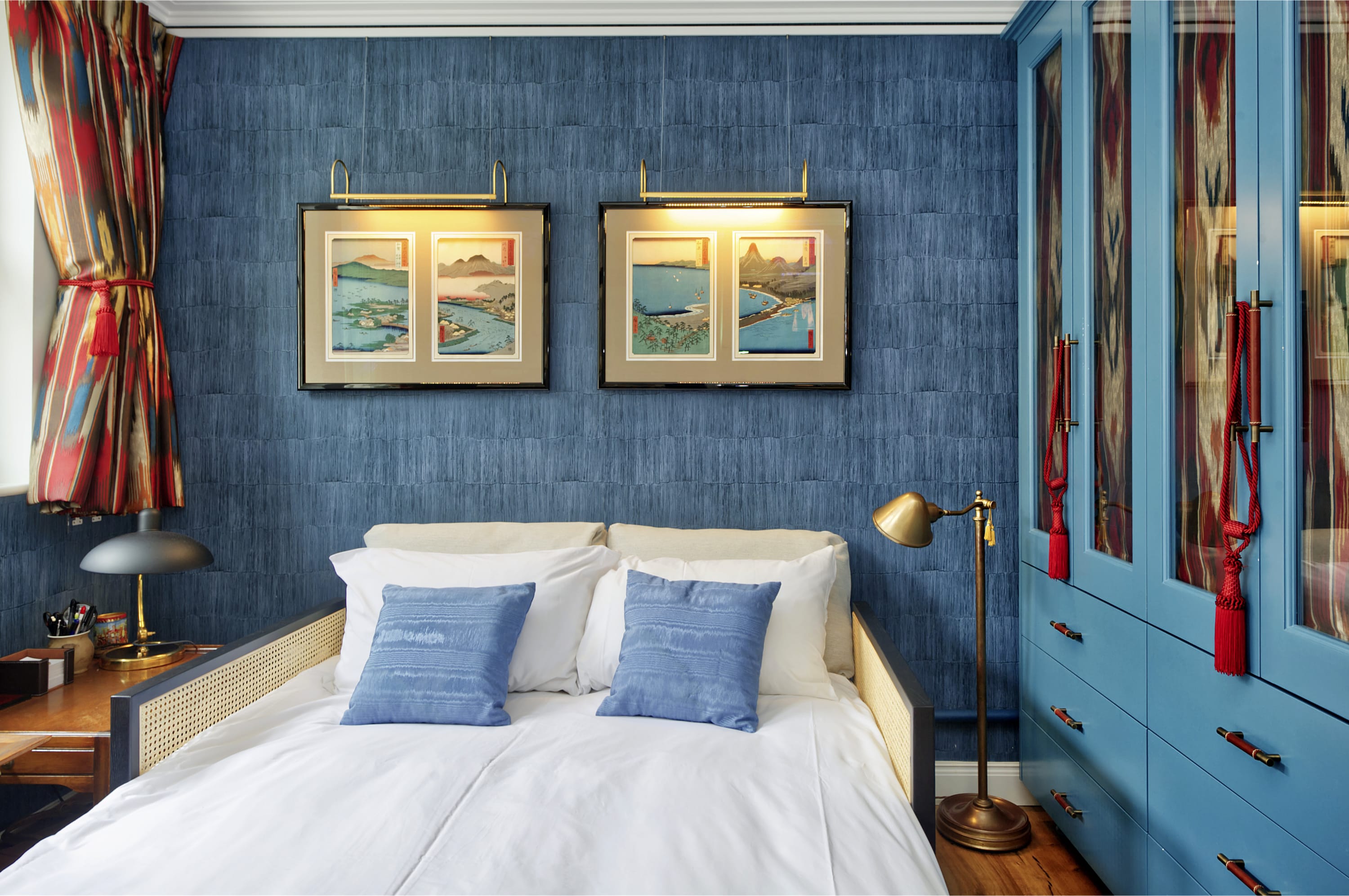 View Stunning 2 bedroom apartment in Little Venice West London in Randolph Crescent W9 1DR Stunning 2 bedroom apartment in Little Venice West London in Randolph Crescent W9 1DR - Property image 8 - VivreStays