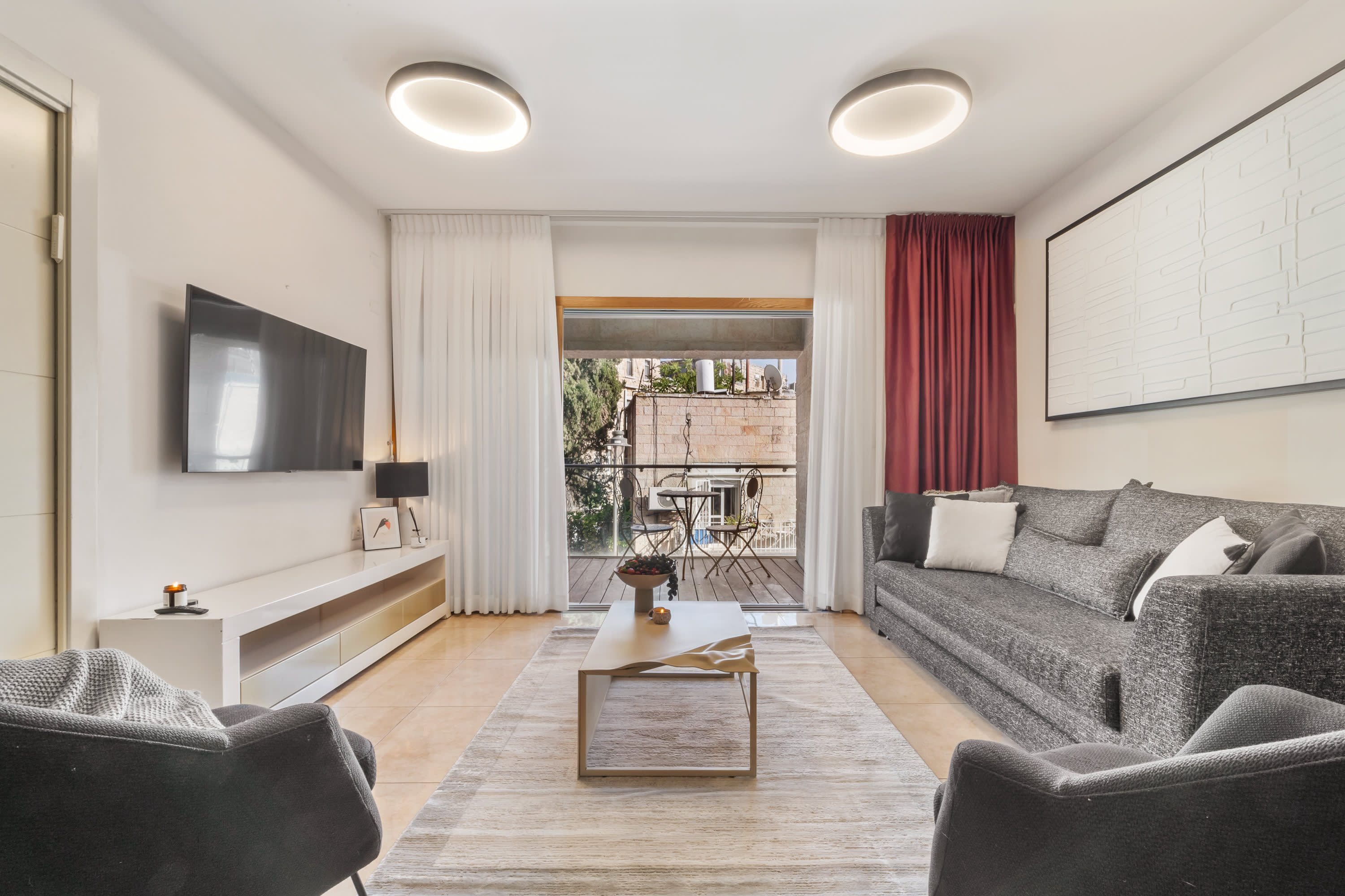 King David Residence Luxury 3 Bedroom, Unit 404 – Pool, Gym & Parking, Mamilla Jerusalem – vacation rental in King David/Mamilla