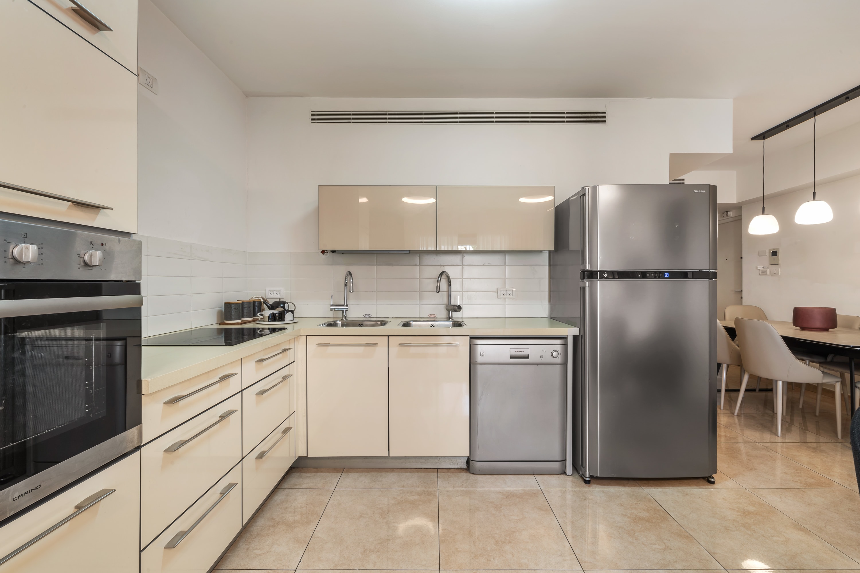King David Residence Luxury 3 Bedroom, Unit 404 – Pool, Gym & Parking, Mamilla Jerusalem photo 8