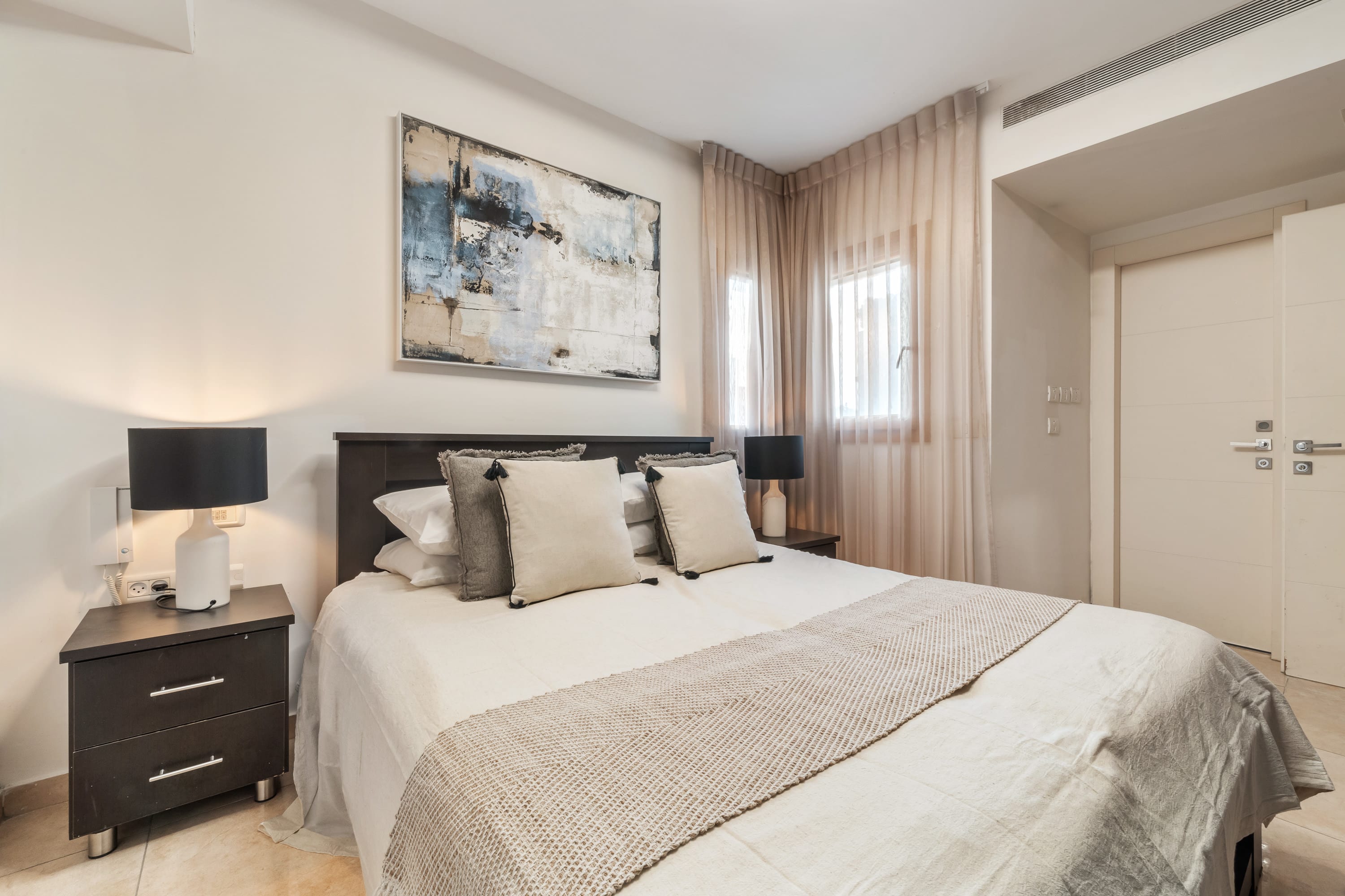 King David Residence Luxury 3 Bedroom, Unit 404 – Pool, Gym & Parking, Mamilla Jerusalem photo 46