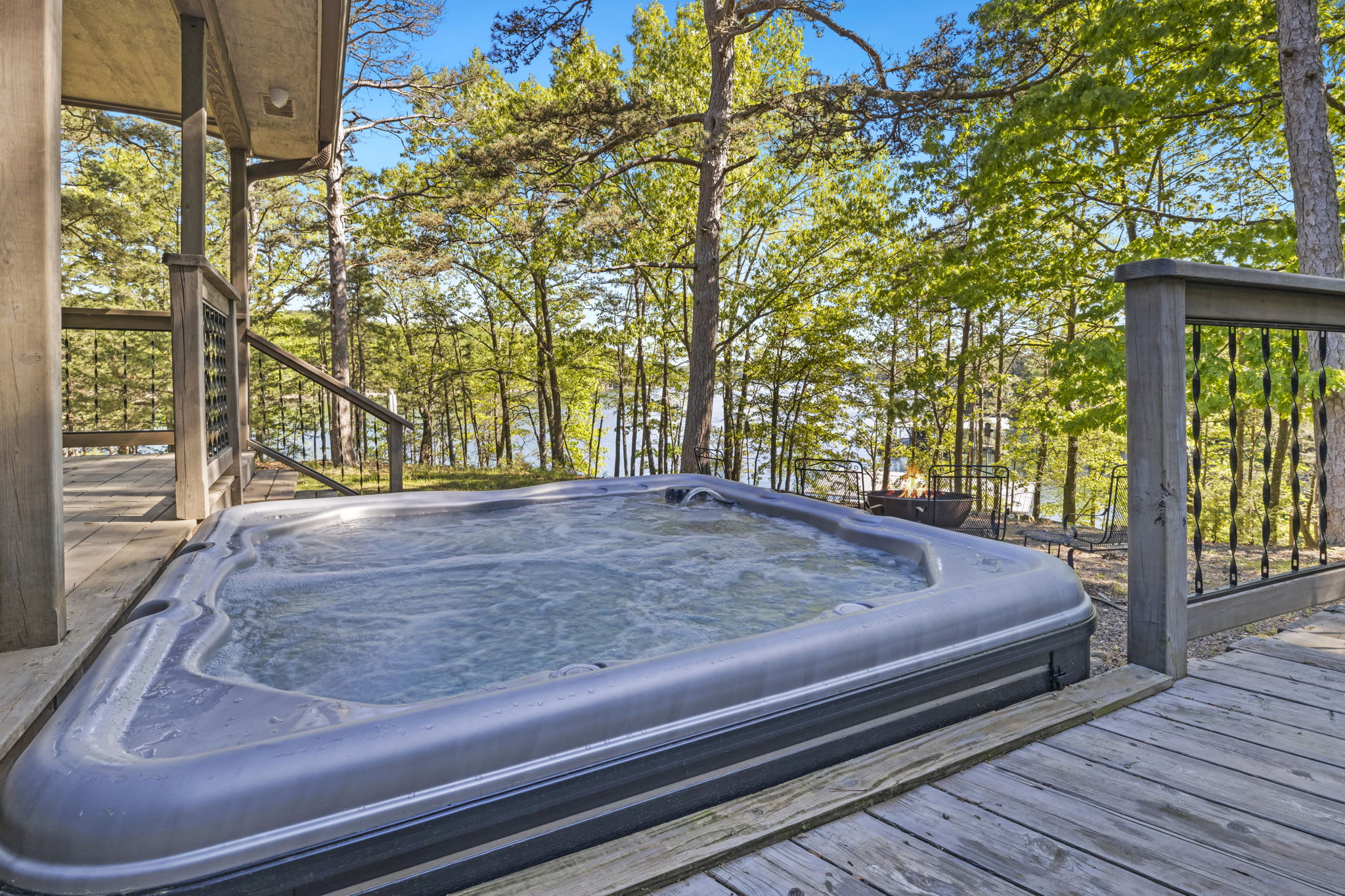 Piney Point - Beaver Lake - Hot Tub - Getaway