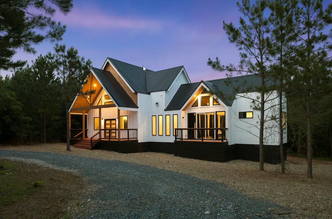 Entertainment Cabin Retreat, Spa Games & Play Zone