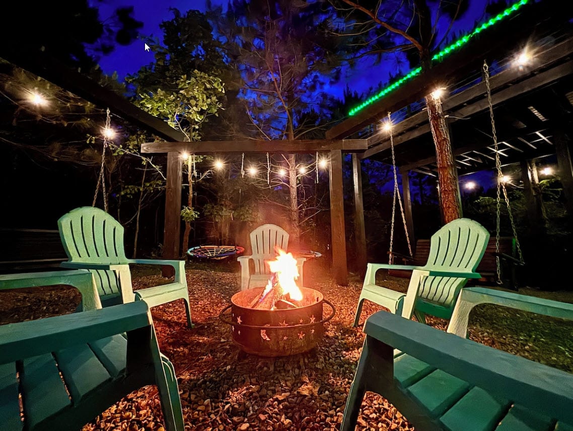 Entertainment Cabin Retreat, Spa Games & Play Zone