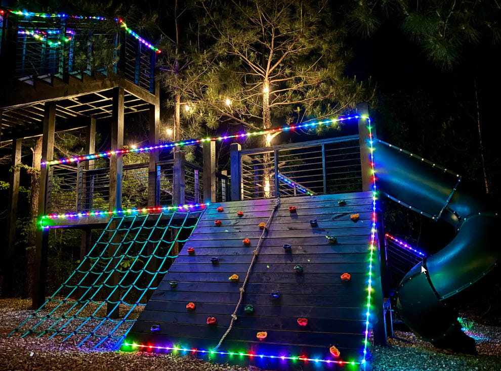 Entertainment Cabin Retreat, Spa Games & Play Zone