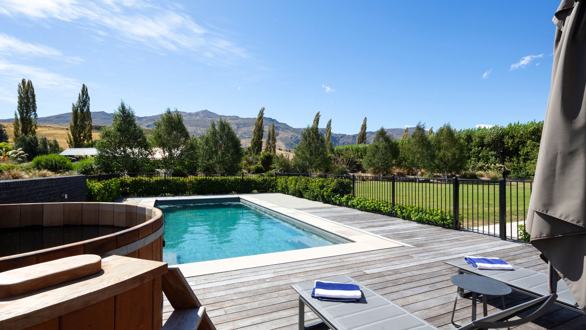 Enjoy the pool with stunning views all around - NZ luxury travel