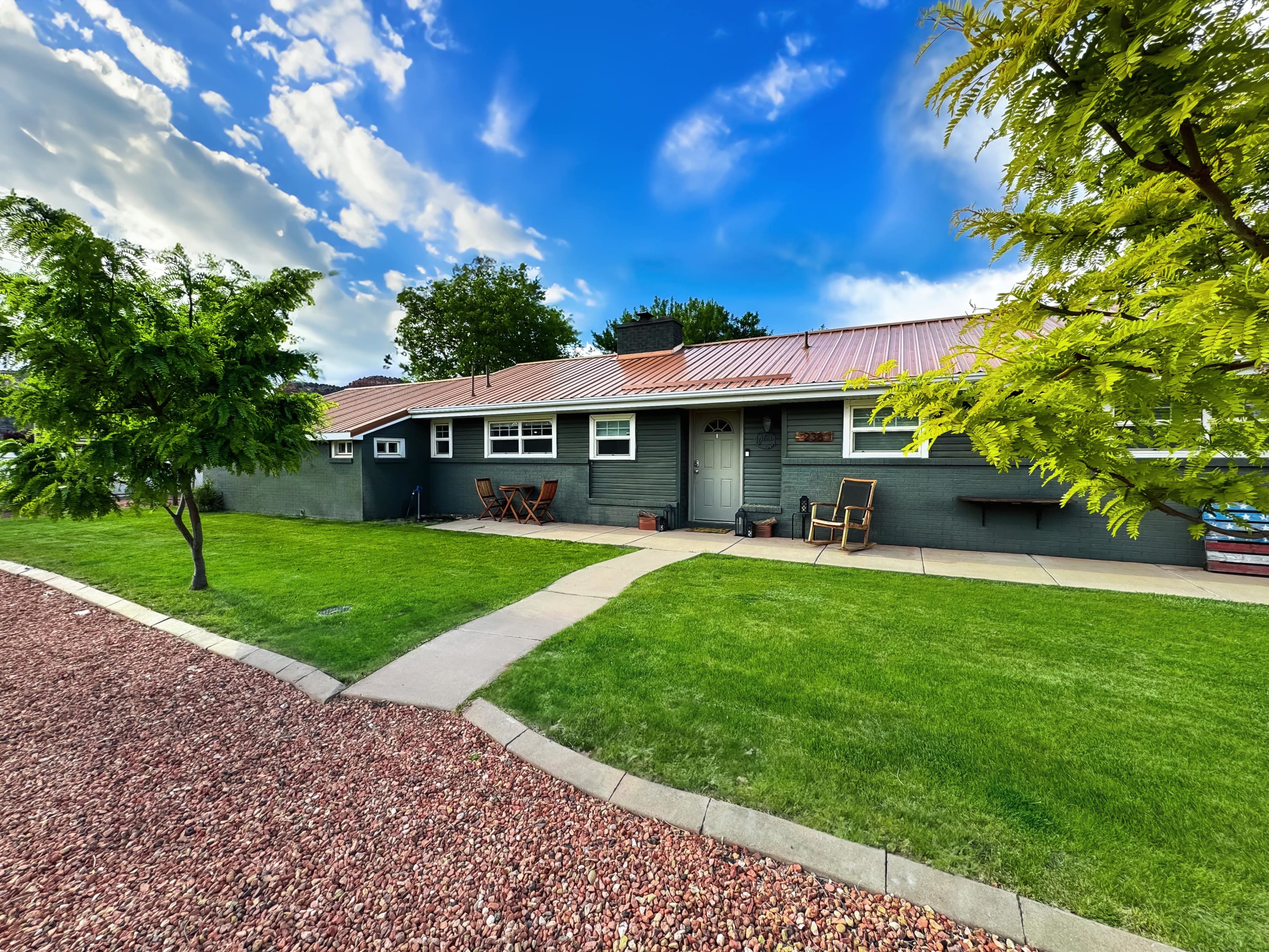 Walking distance to downtown Kanab! Near Zion! — Kanab, UT — vacation rental