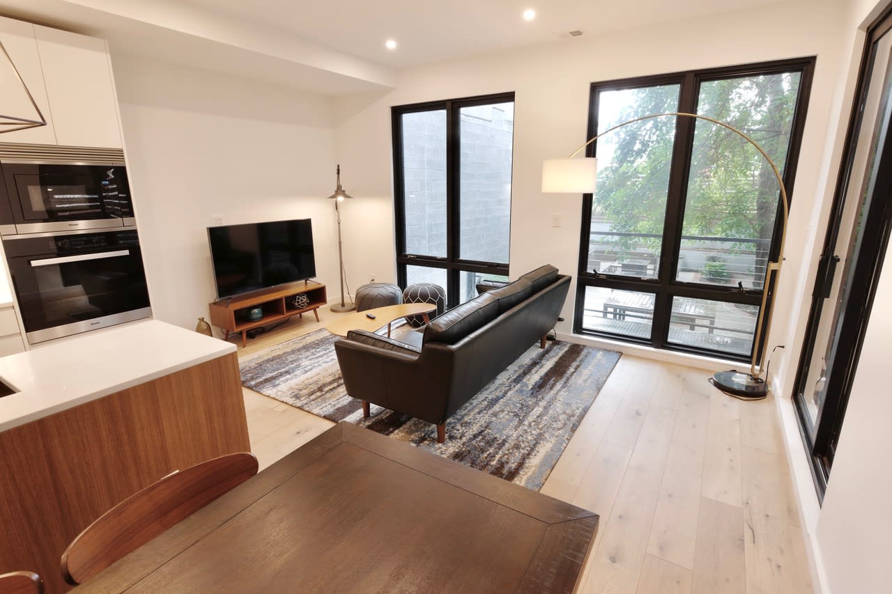 Contemporary Home In Shaw-U Street