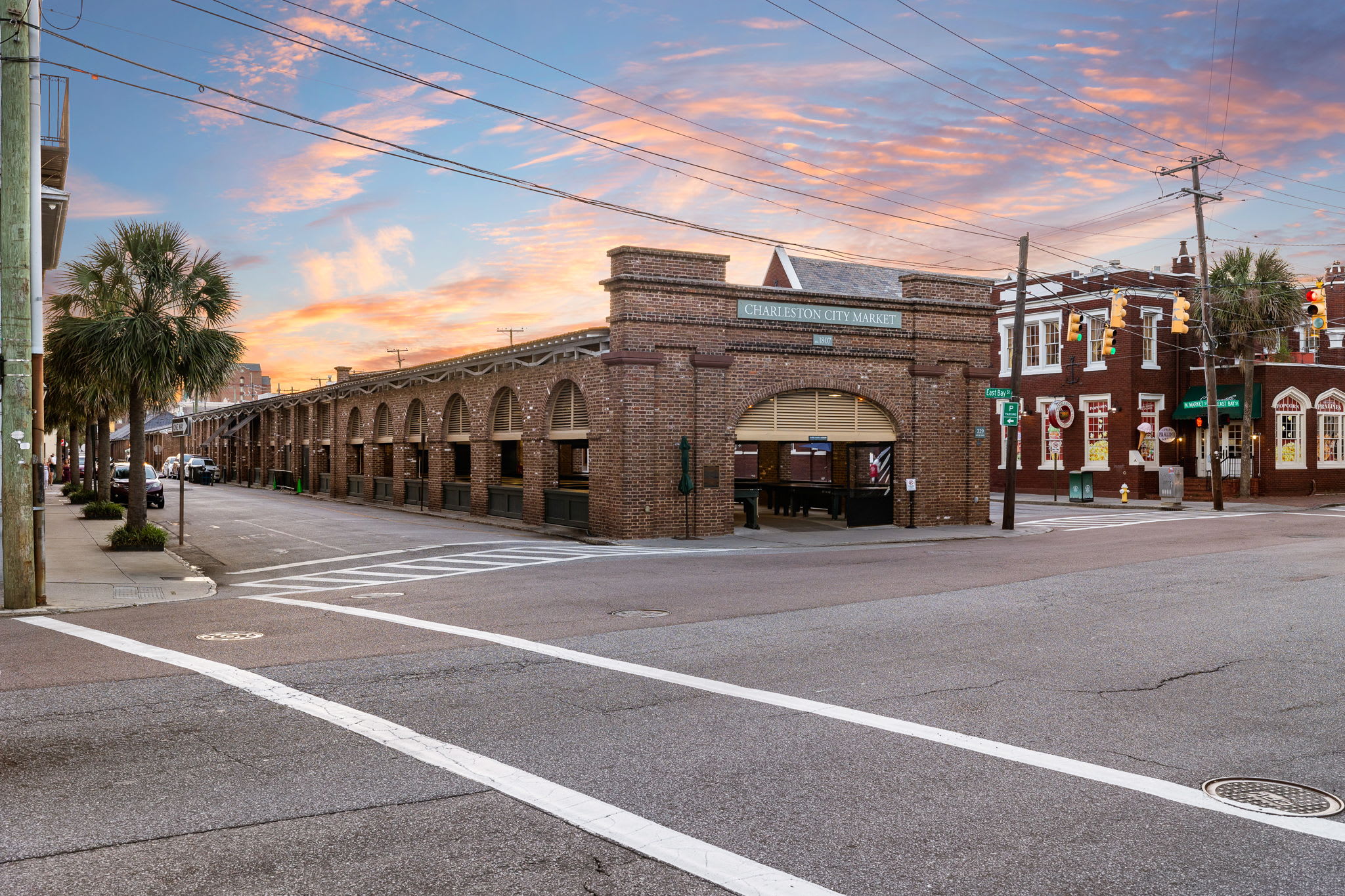 The Charleston City Market is just a short walk away!