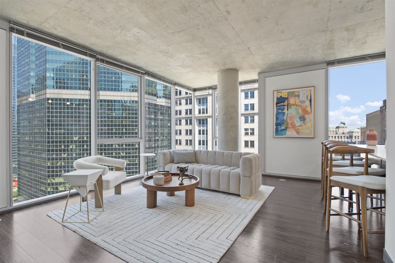 Stylish 2br With Skyline Views Near Riverwalk - Chicago, IL