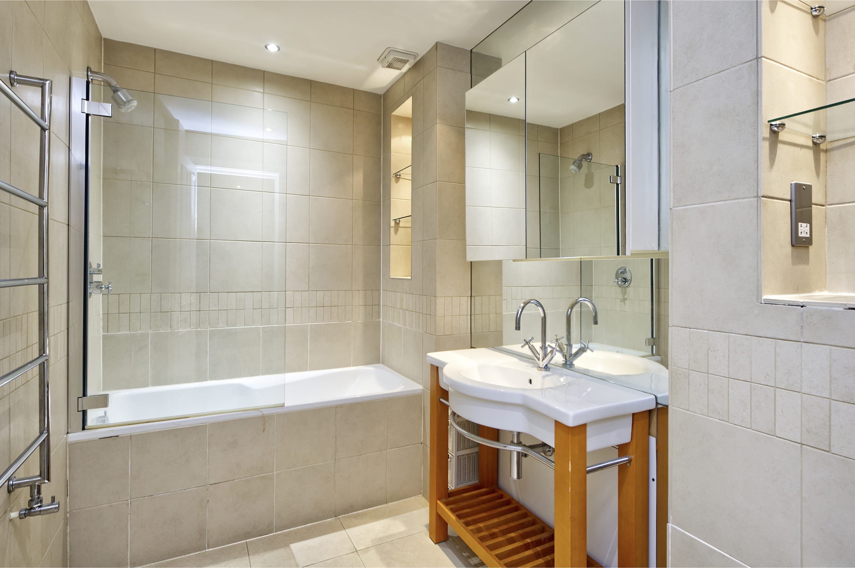Grand 2 bedroom Flat, Kensington in Queen's Gate 7 SW7 5EH - Property image 28 - VivreStays