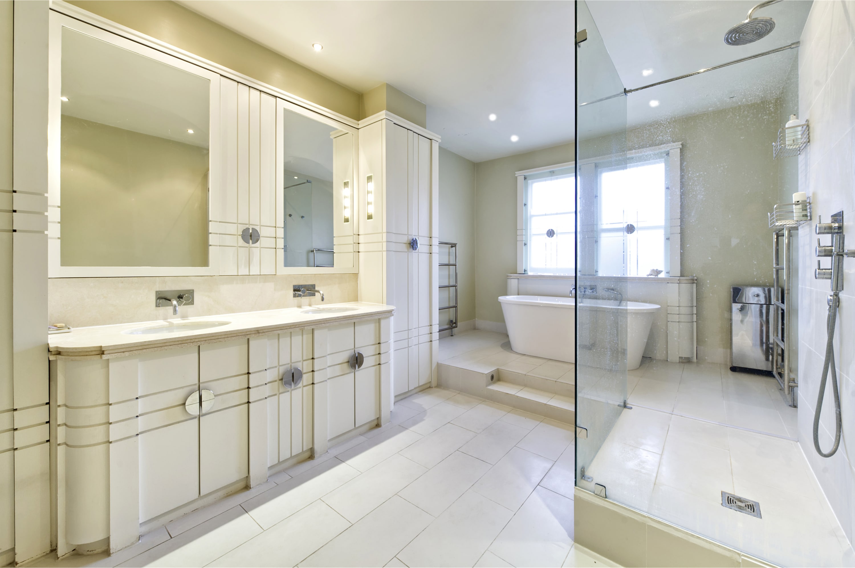 Grand 2 bedroom Flat, Kensington in Queen's Gate 7 SW7 5EH - Property image 18 - VivreStays