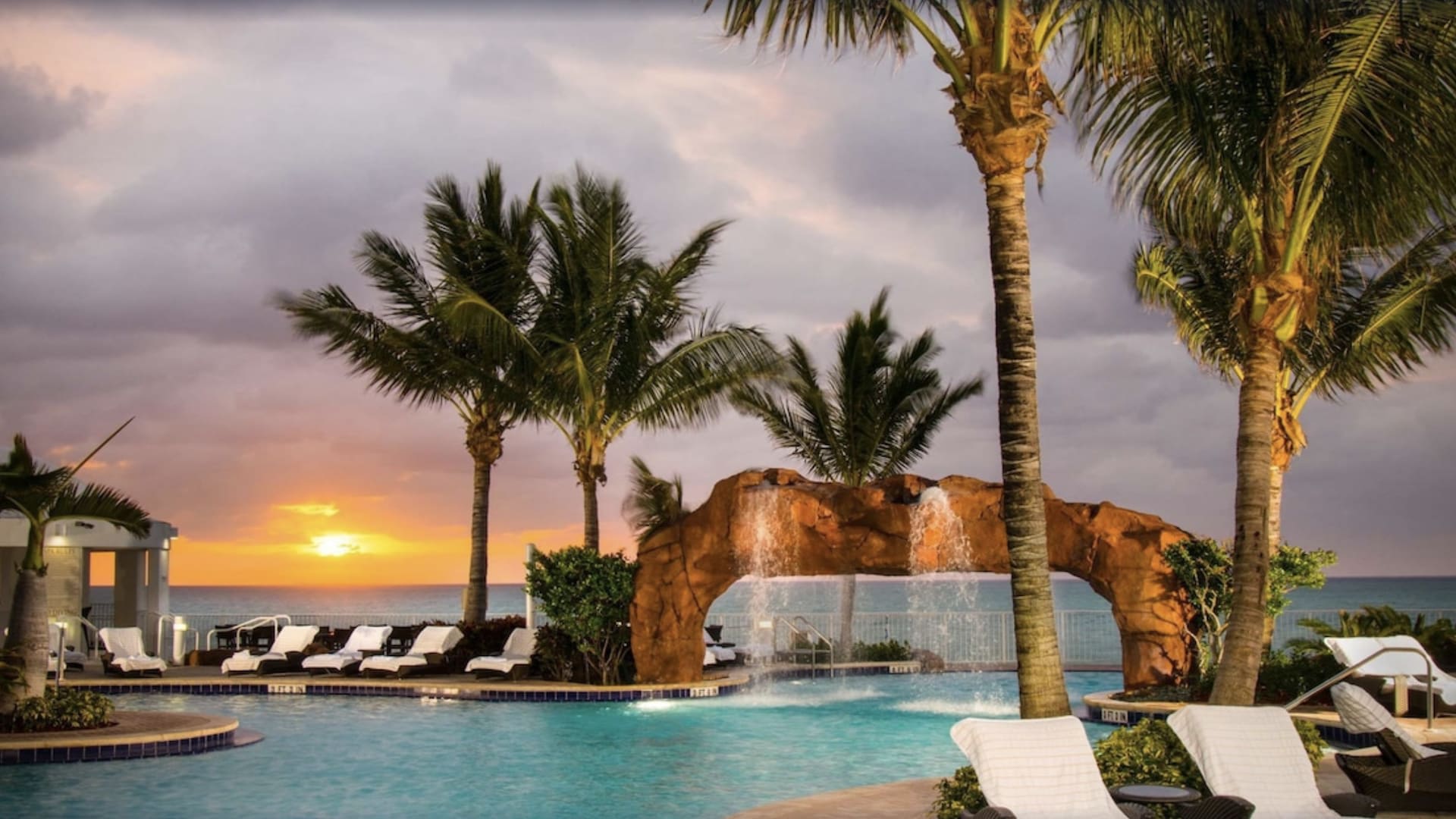Deluxe Studio Retreat, Amazing Pool — Sunny Isles Beach, FL — vacation rental