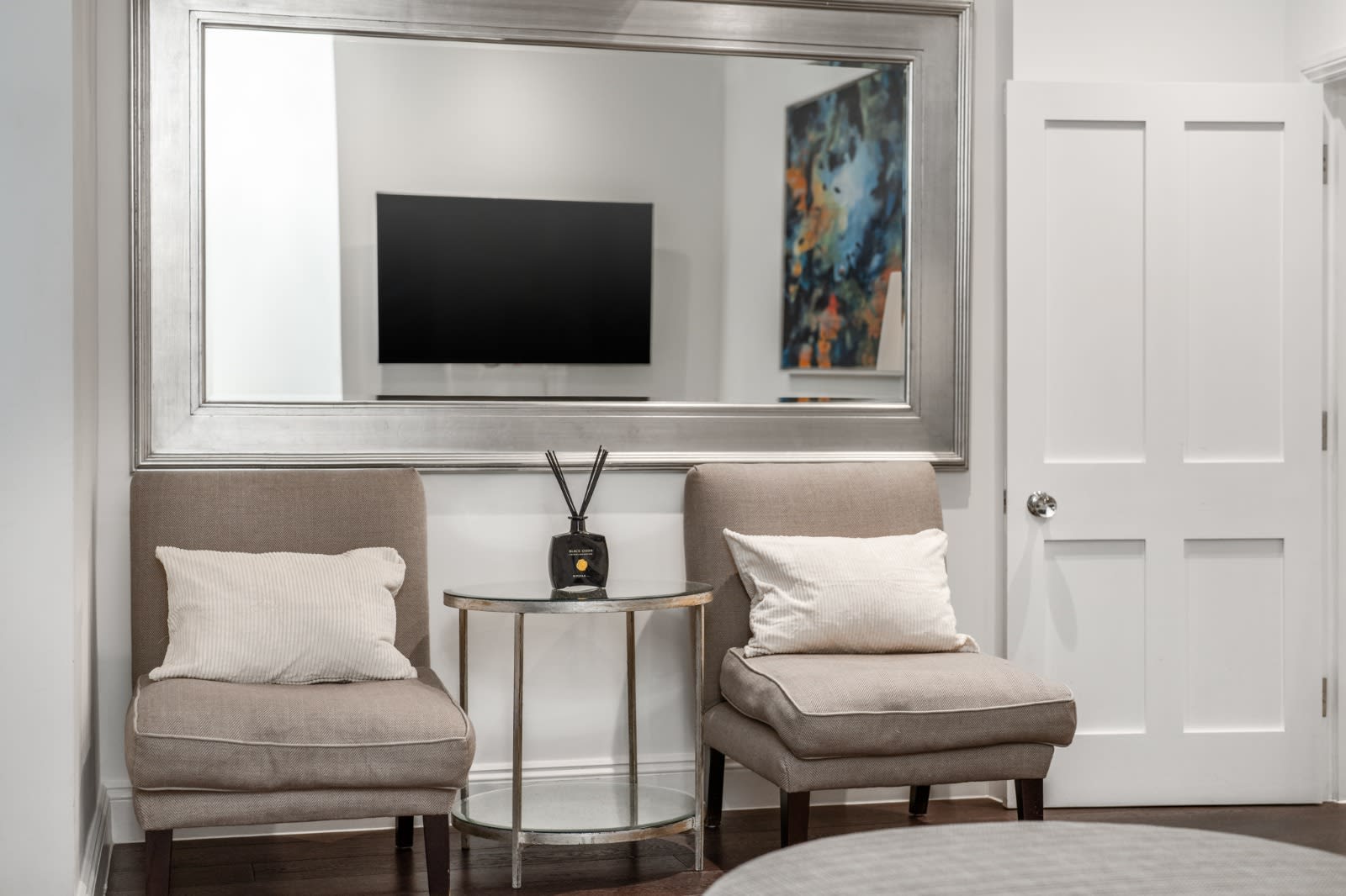 Elegant Knightsbridge Apartment near Harrods in Hans Place SW1X 0JY - Property image 8 - VivreStays