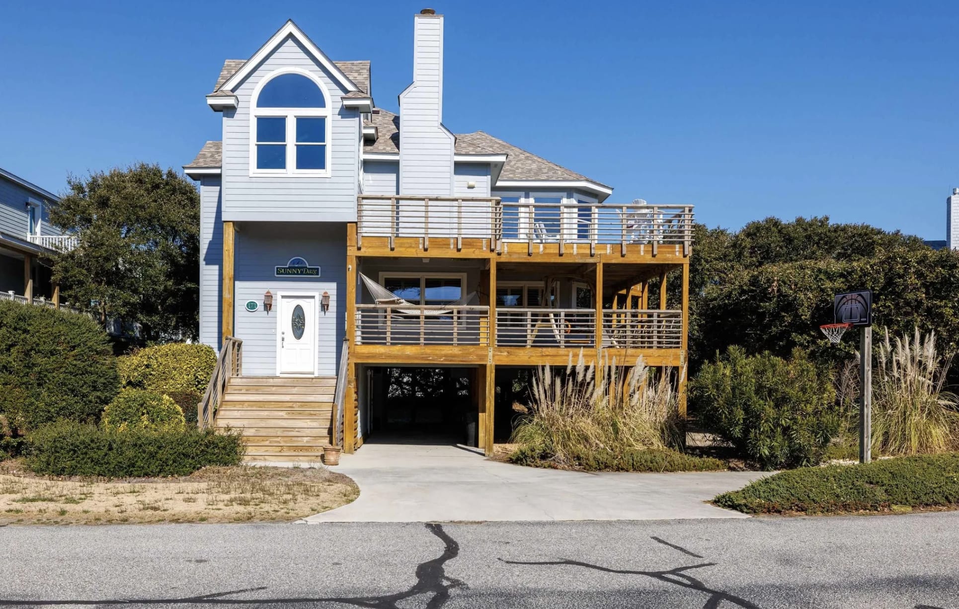 Downtown Duck! Resort Perks, Ocean Views & Hot Tub — Duck, NC — vacation rental