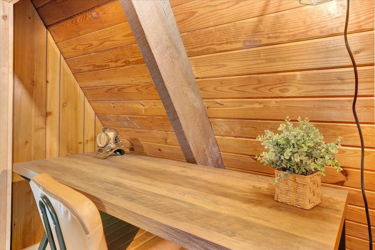 The Cedar A-Frame | Hot Tub | Firepit | Fireplace