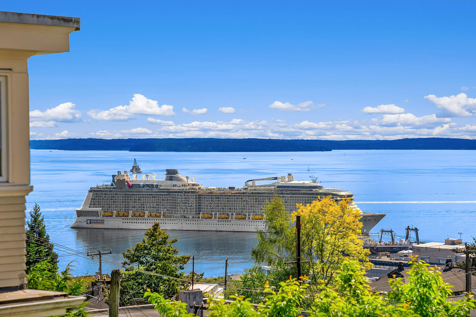 Modern Queen Anne Home with Stunning Water Views - Foto 1