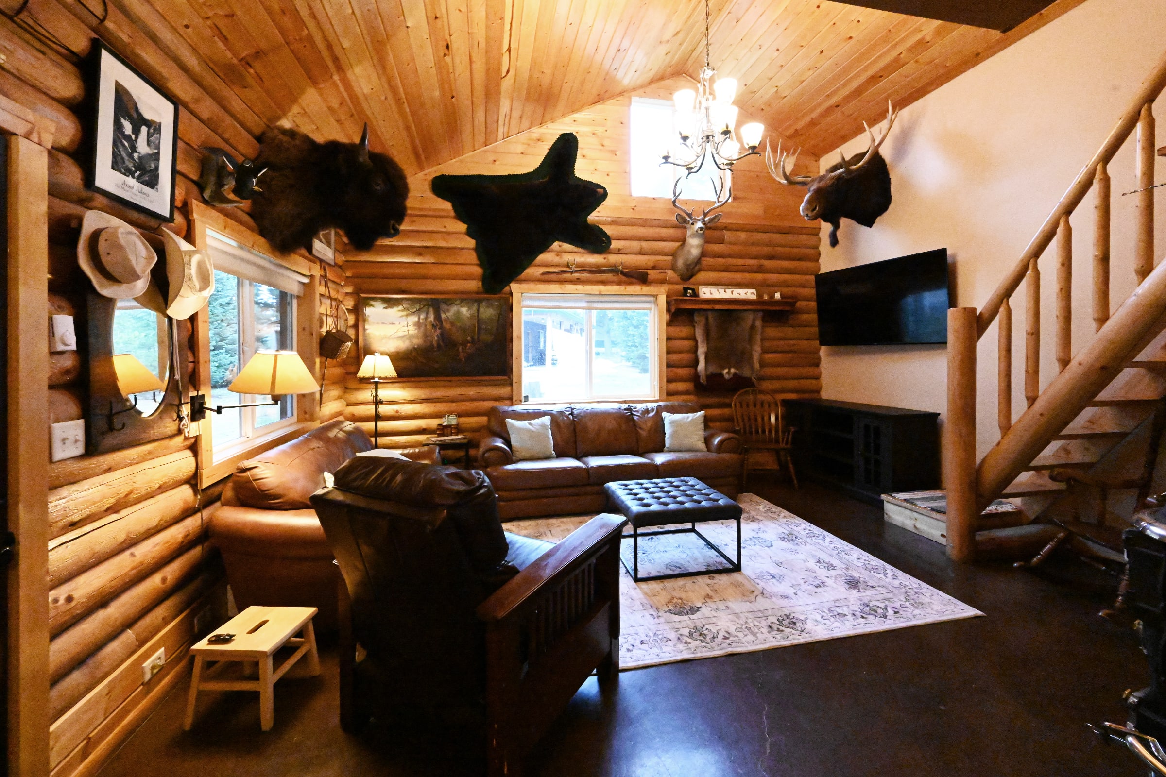 New Listing, 4 Bed, 2 Bath, 19 Miles to Yellowstone — Island Park, ID — vacation rental