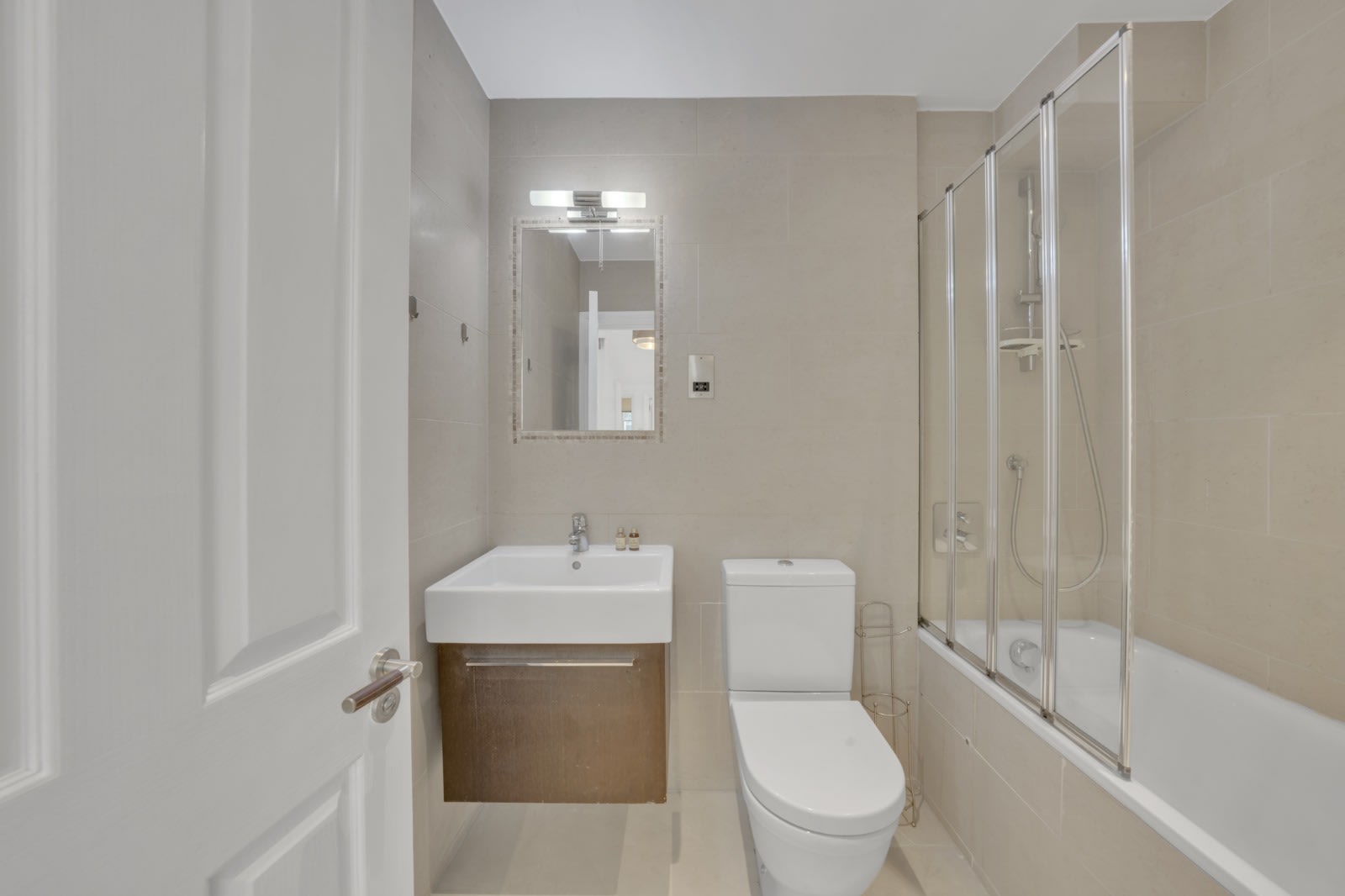 Superior Apartment next to Park Lane in Hertford Street W1J 7SS - Property image 6 - VivreStays