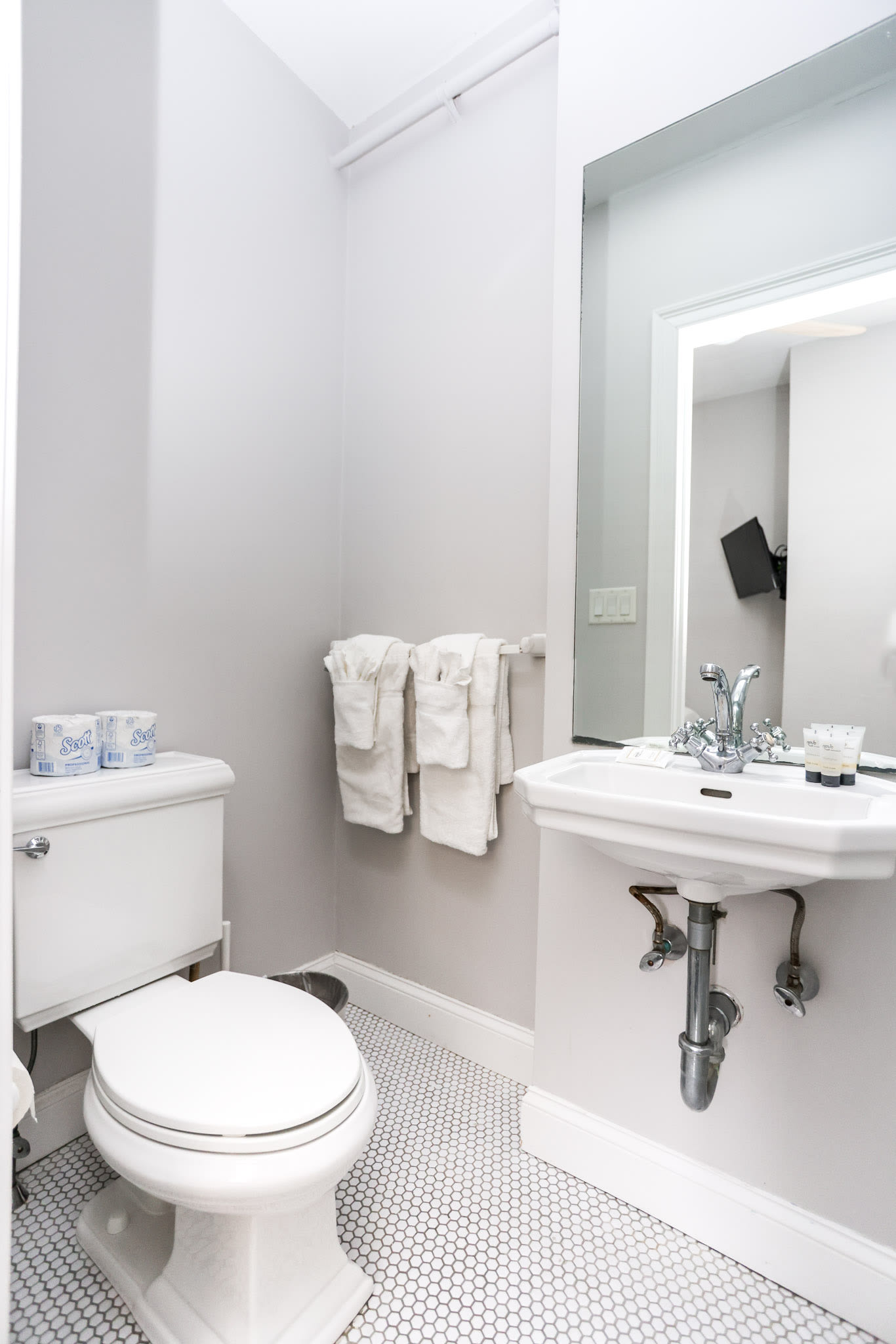 South End Studio Perfect for Work Travel #46
