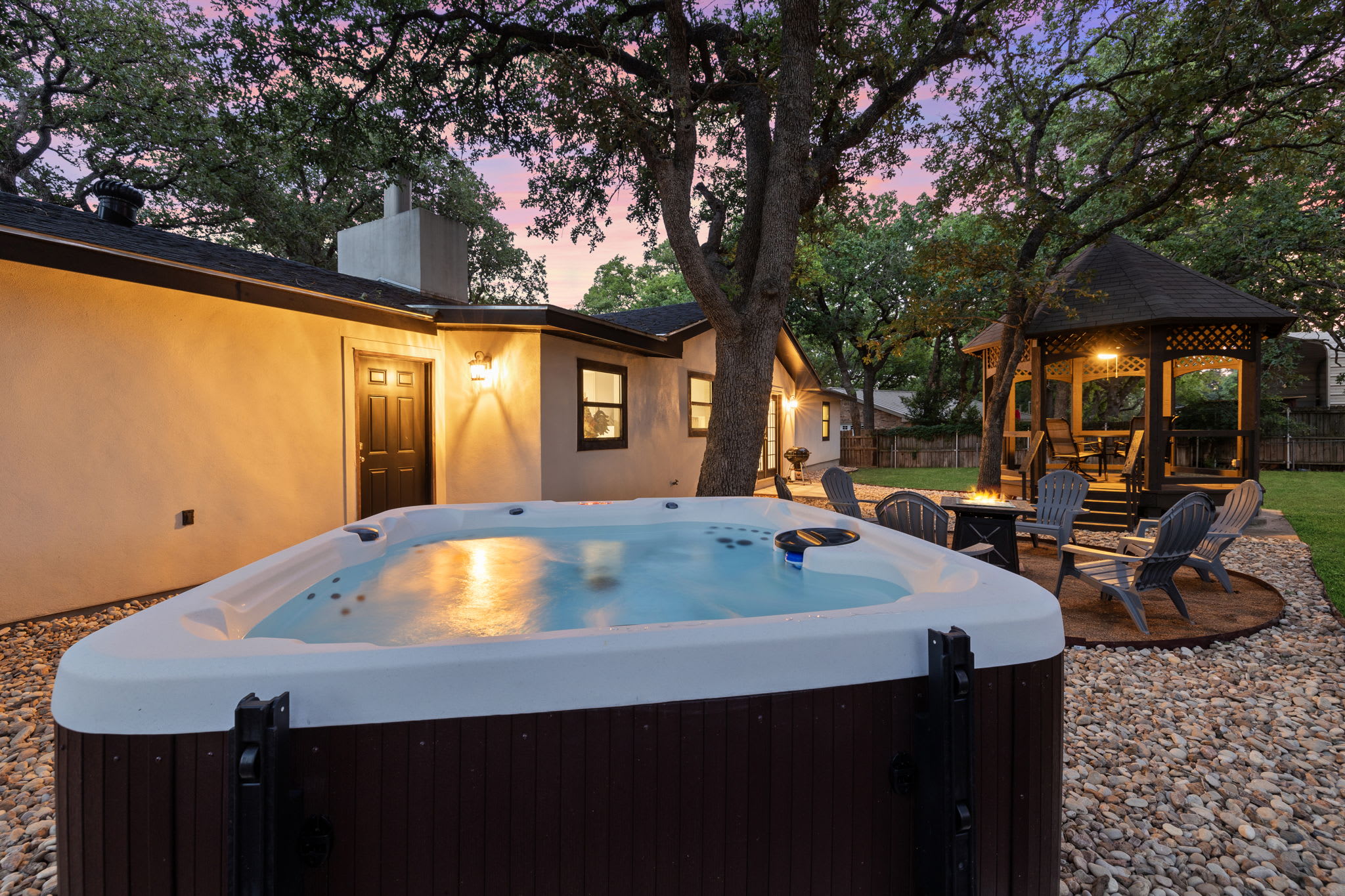The 309 Retreat - Hot Tub & Fire Pit! — Fredericksburg, TX — vacation rental