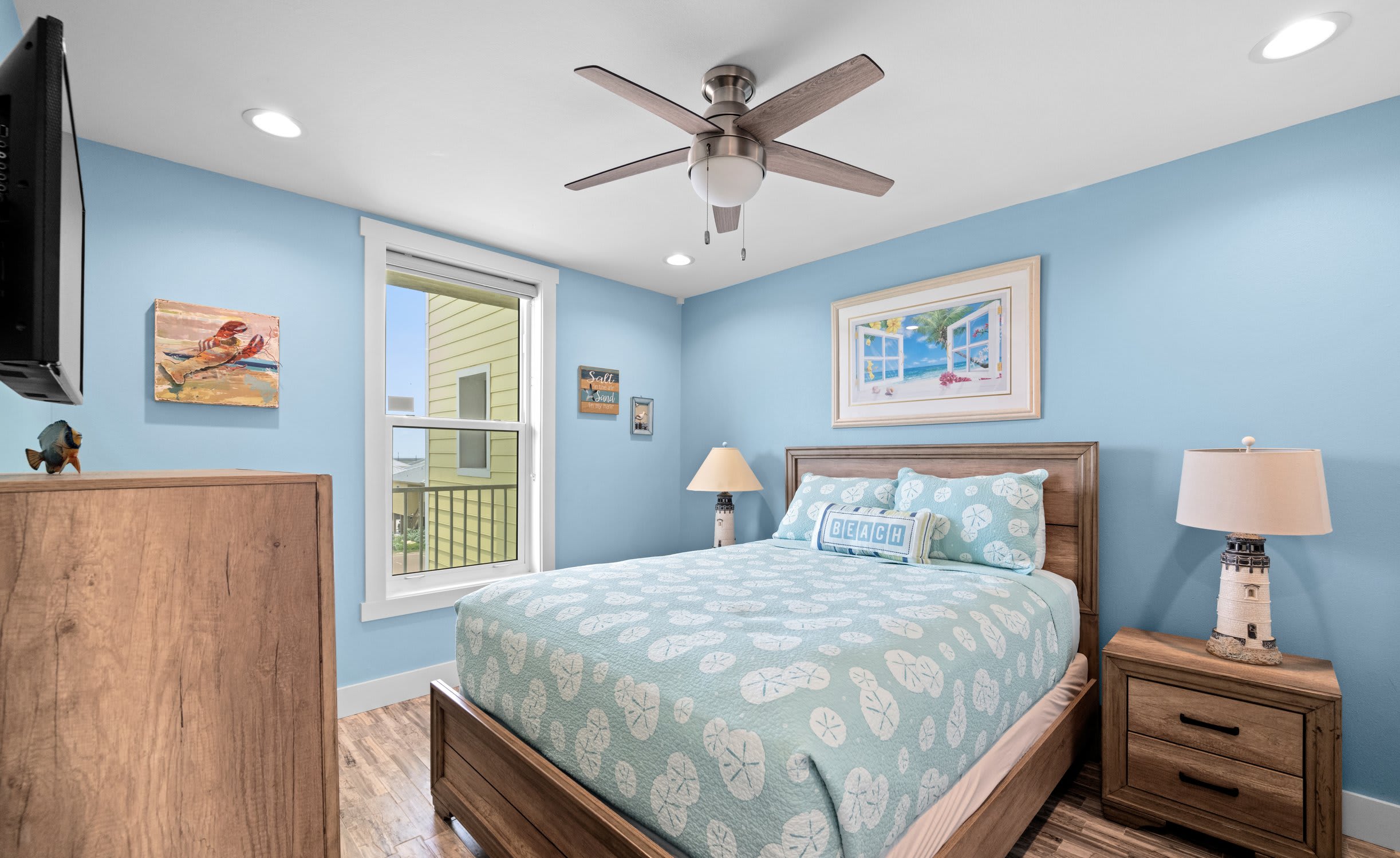 Walk to Beach, 3 Bedroom | Beach Haven