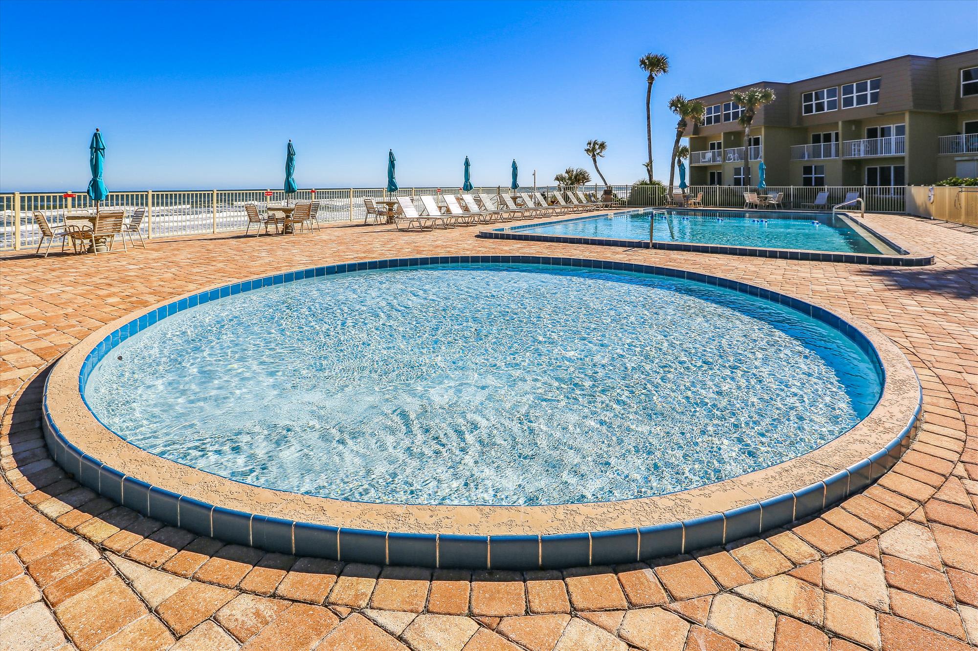 New! Summer Deal: Free Fun and Beach Gear Credit - Foto 23