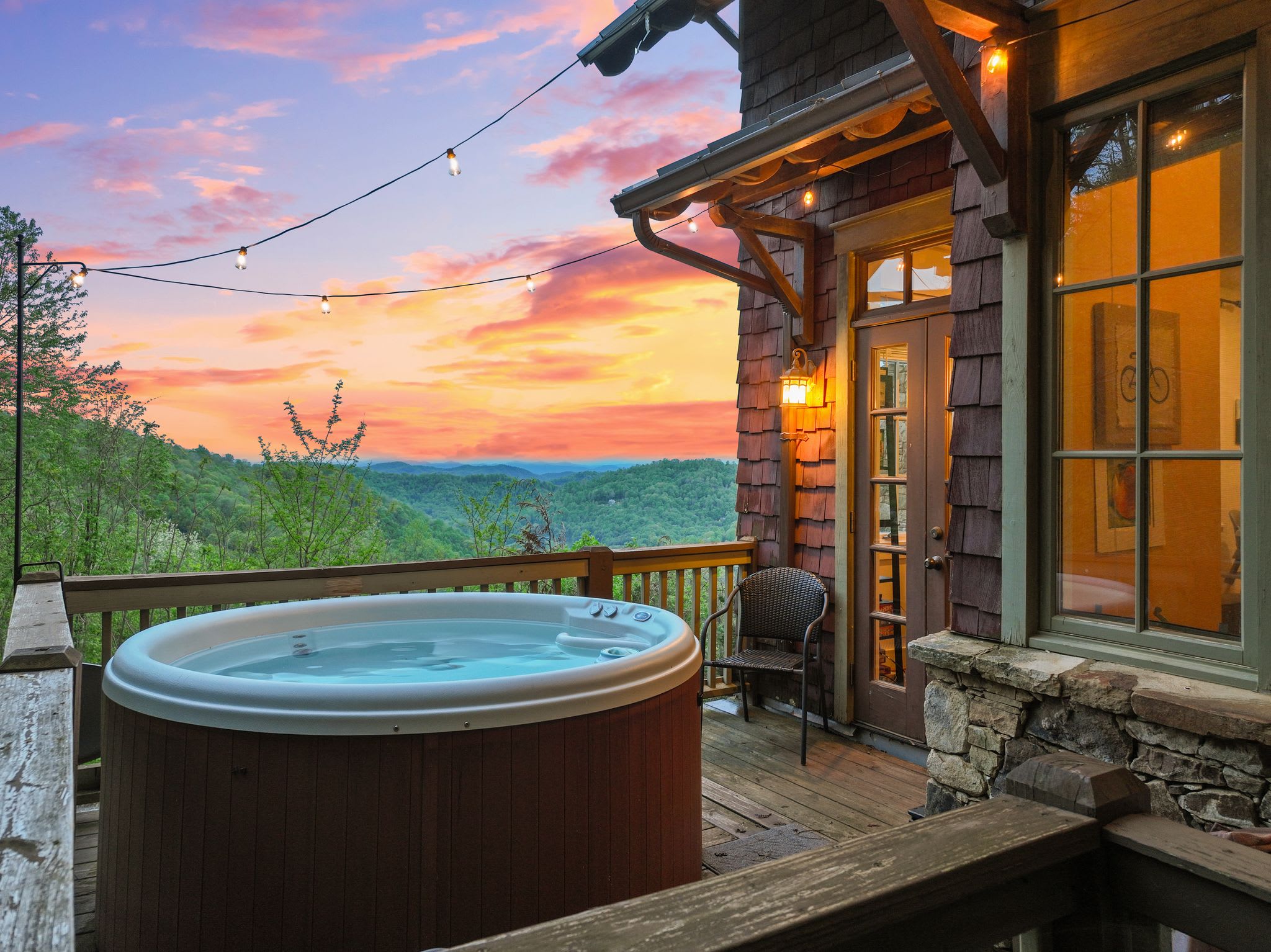 2 Cabins & Views for Miles~ Hot Tubs~ Pool Table 6