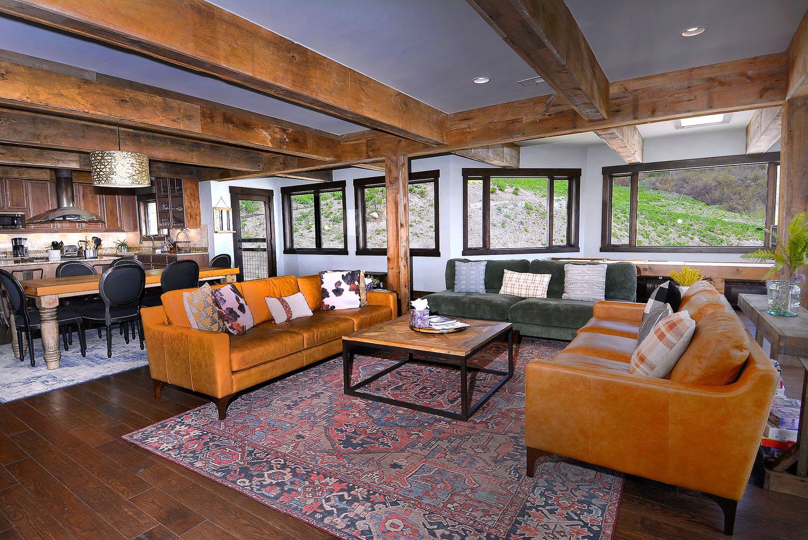 Whetstone Wonder, Views! Pet Friendly, Hot tub — Mt. Crested Butte, CO — vacation rental