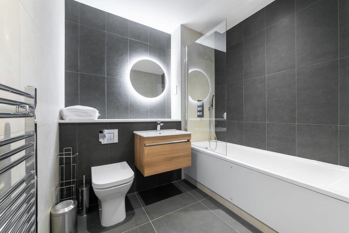 Lovely Spacious Studio in East Grinstead