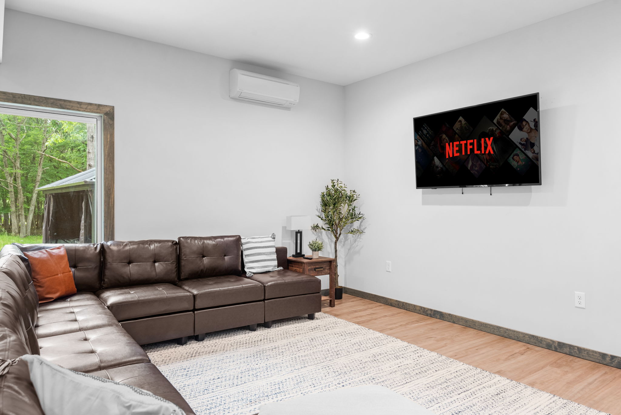 Settle into the sectional and fire up Netflix on the big screen, this cozy corner is made for movie nights and laid-back mornings.