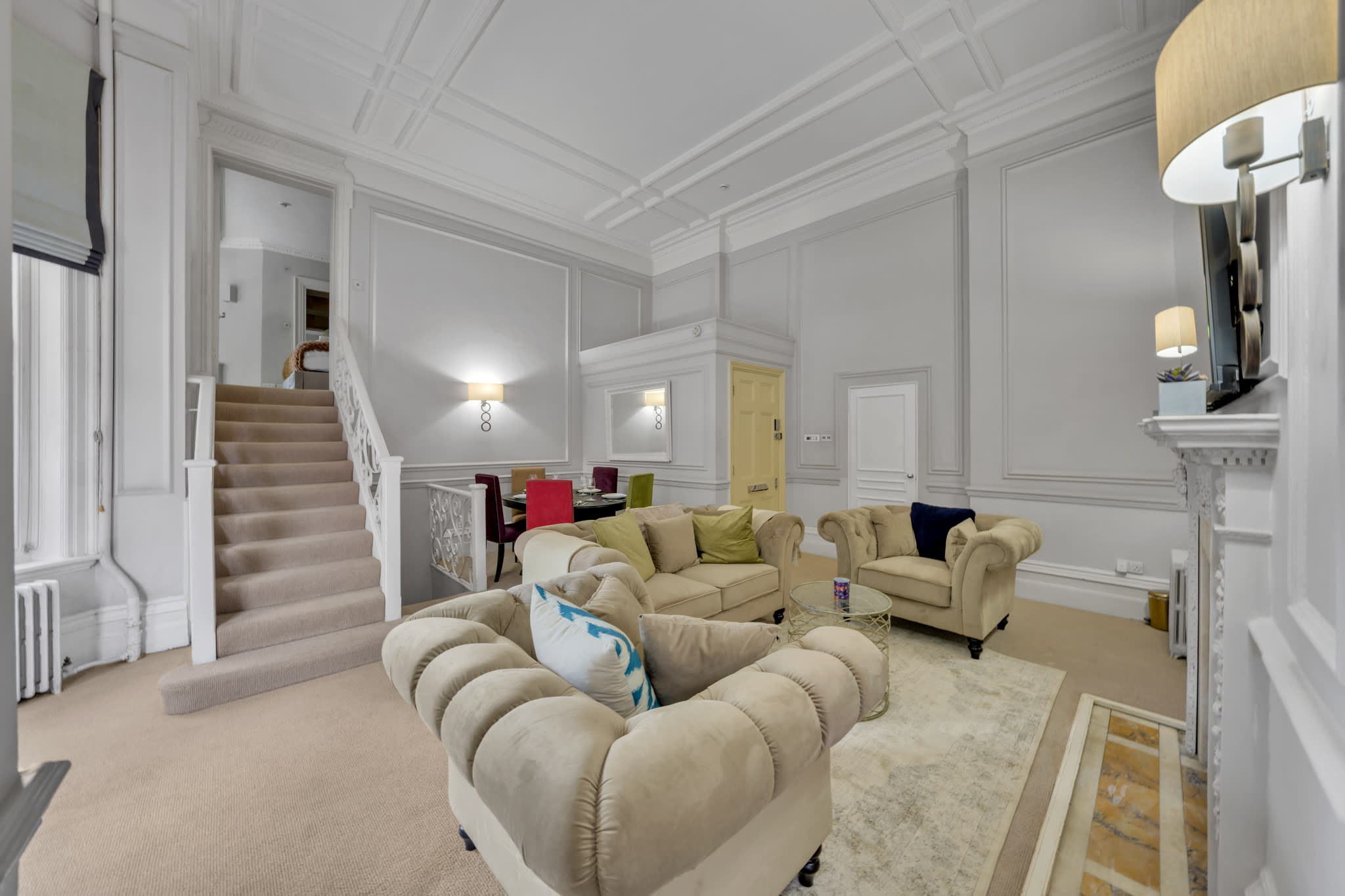 Split Level Apartment behind Harrods in Hans Place SW1X 0JY - Property image 3 - VivreStays