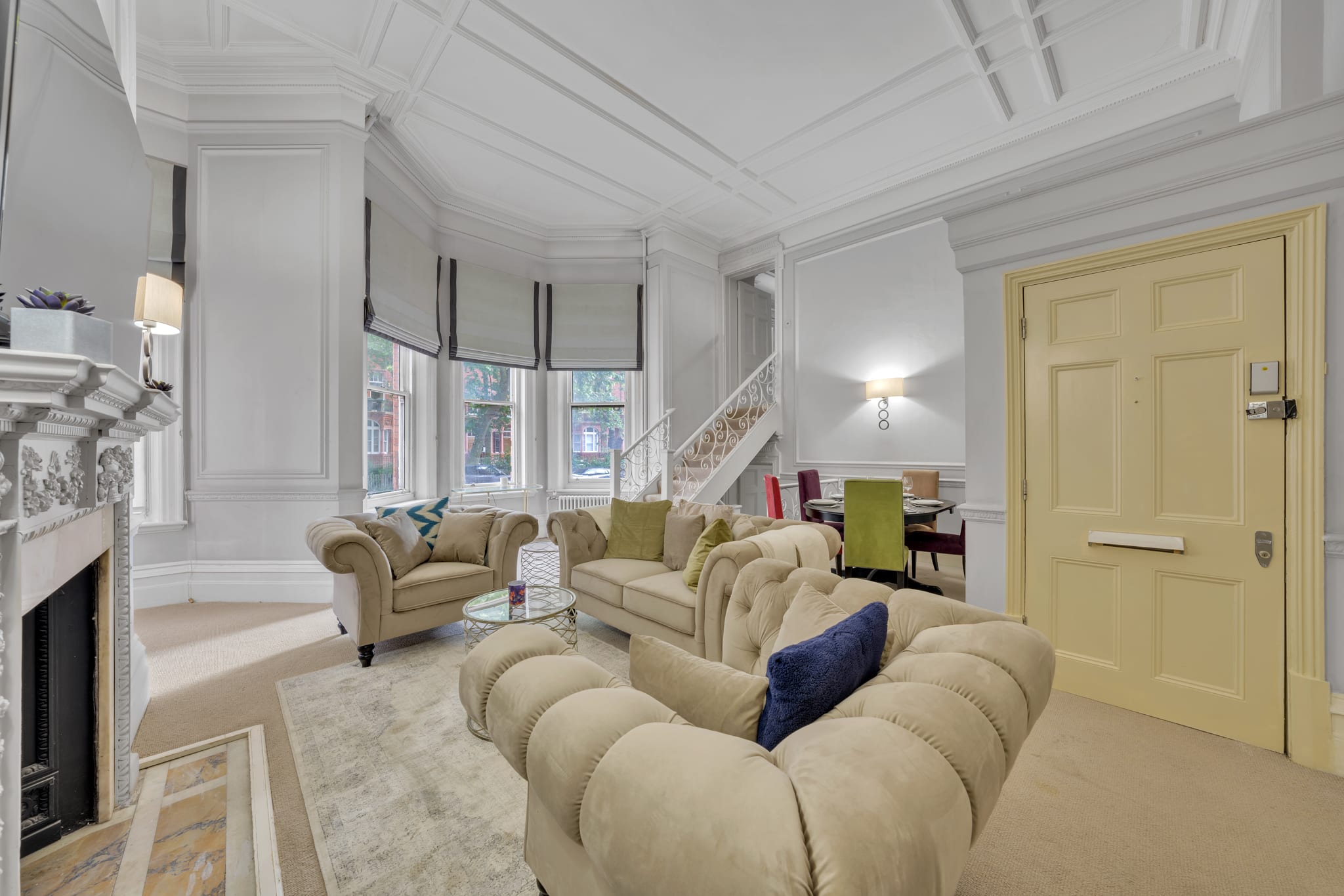 Split Level Apartment behind Harrods in Hans Place SW1X 0JY - Property image 2 - VivreStays