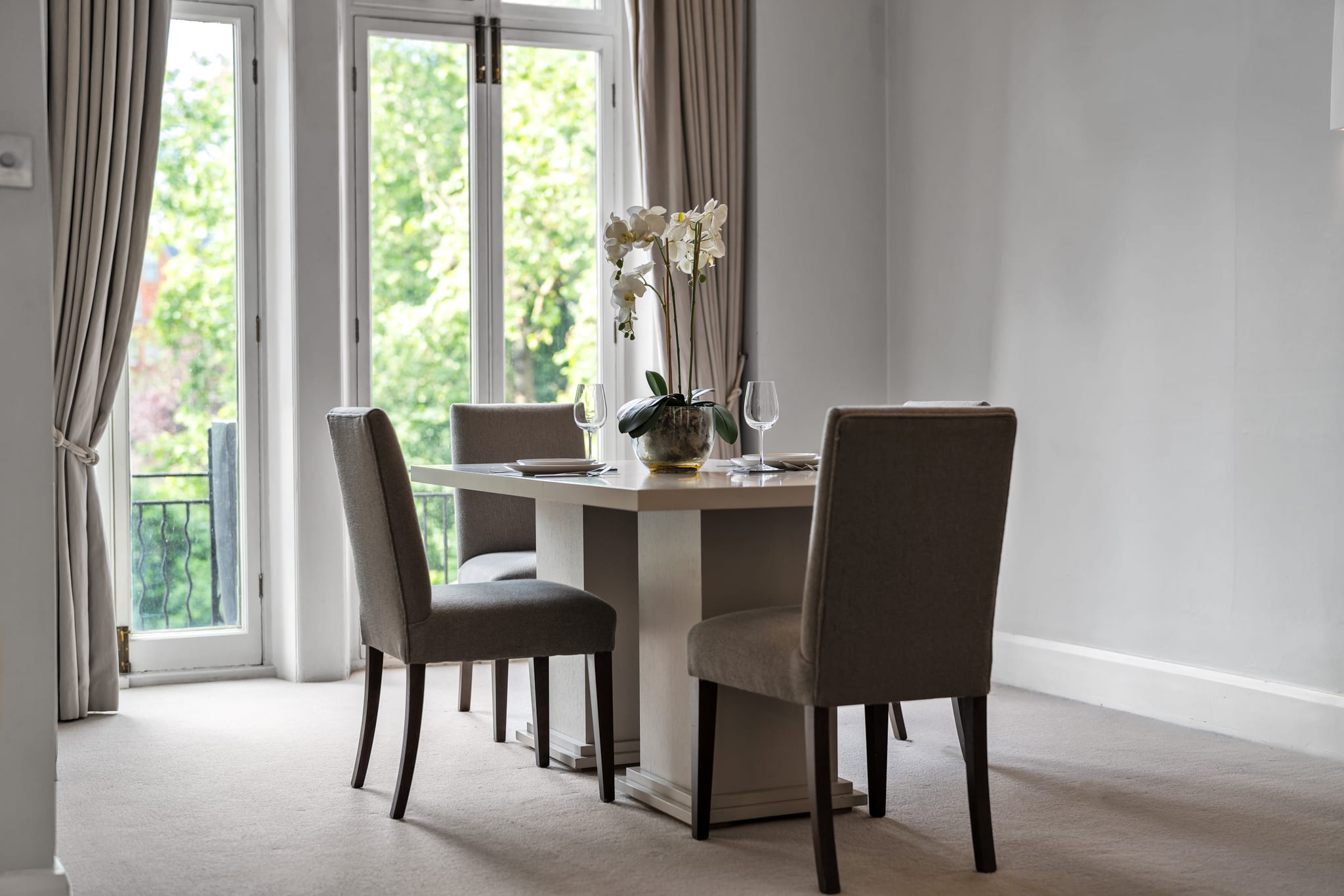 Cosy One Bedroom Behind Harrods in Hans Place SW1X 0JY - Property image 2 - VivreStays