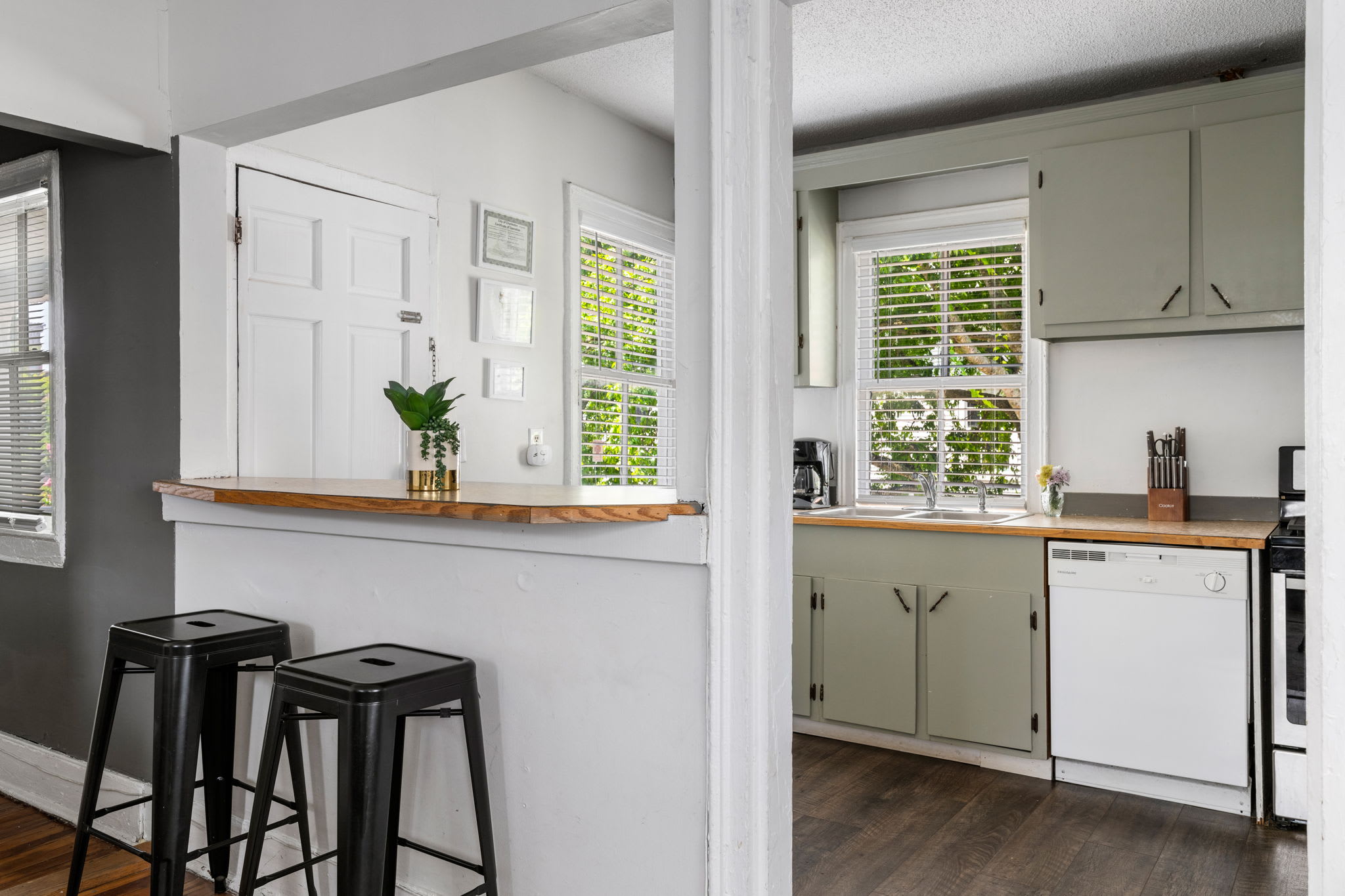 Kitchen space with island tabletop seating