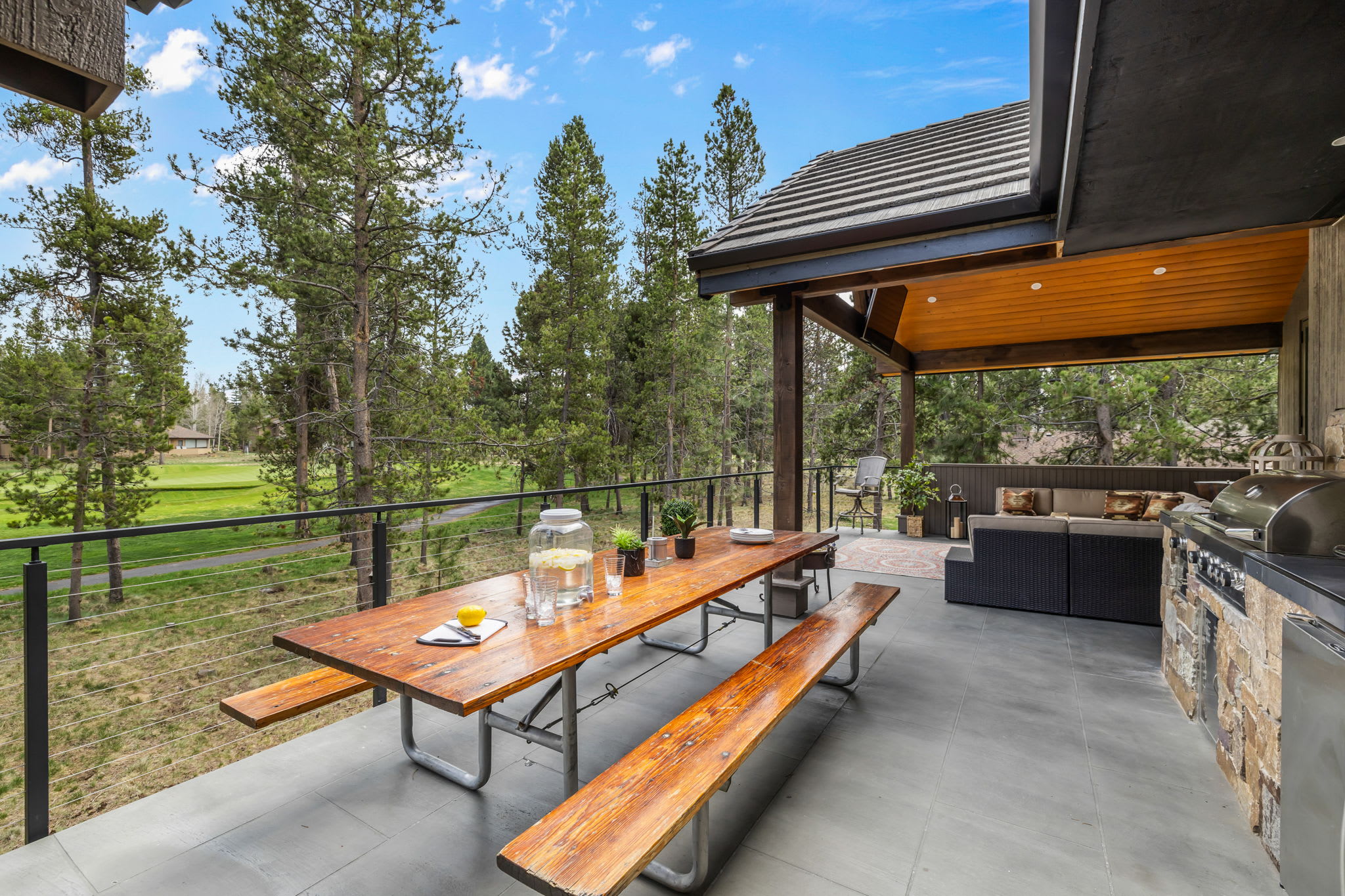 Fairway Lodge - 6 Bedrooms | Sunriver, OR