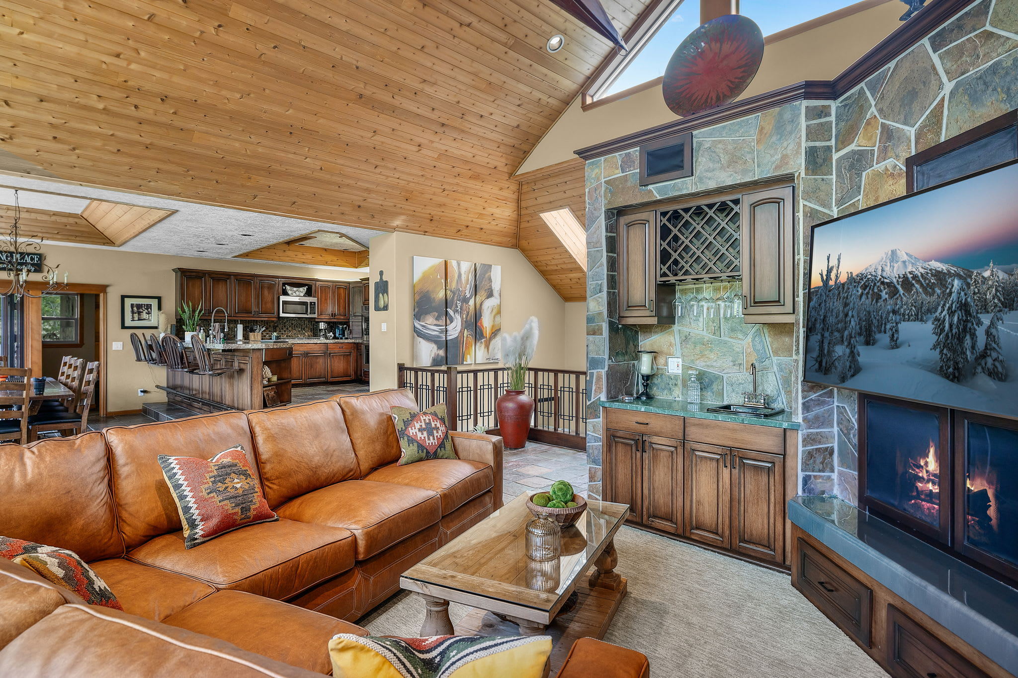 Fairway Lodge - 6 Bedrooms | Sunriver, OR