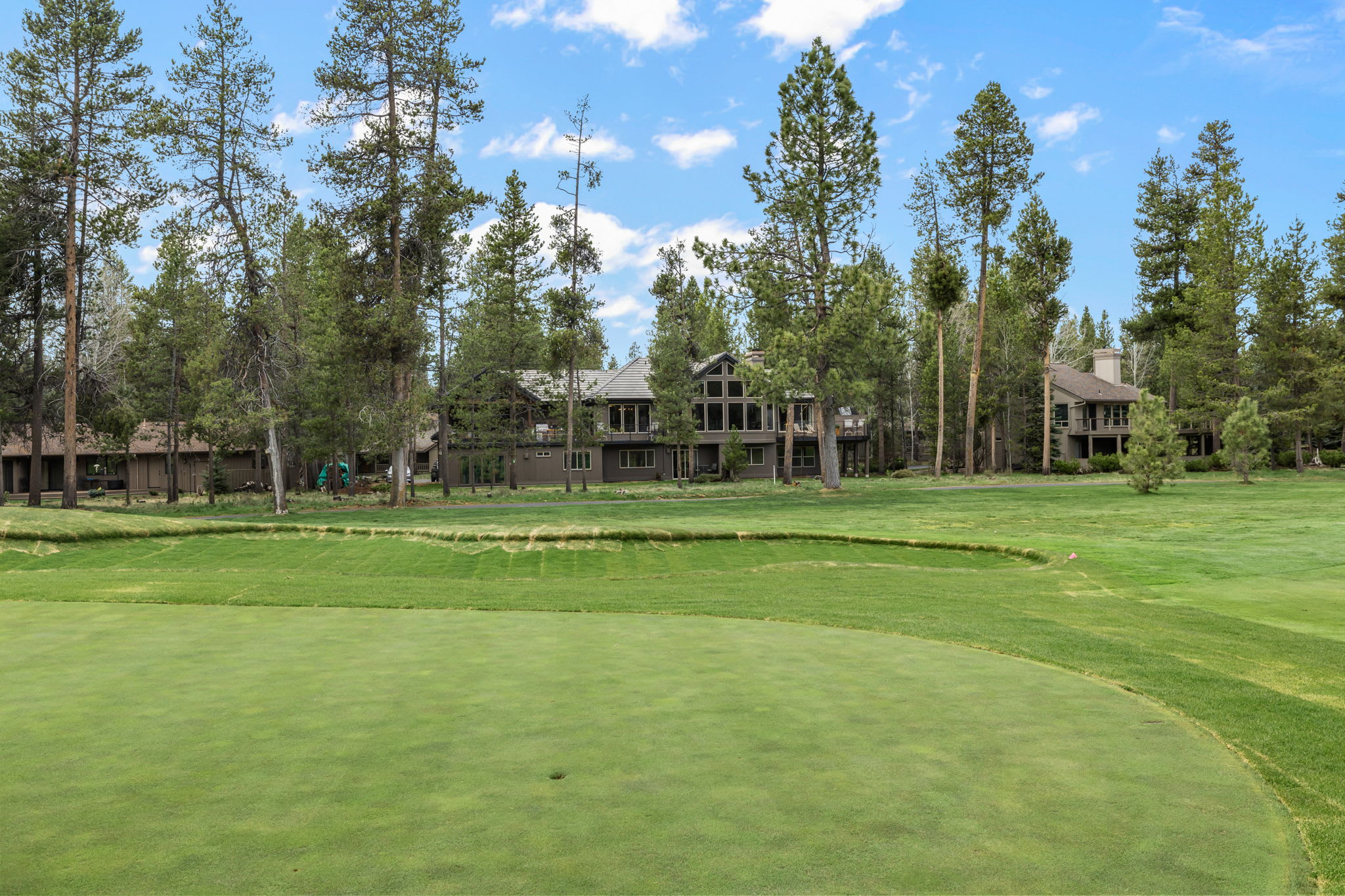 Fairway Lodge - 6 Bedrooms | Sunriver, OR