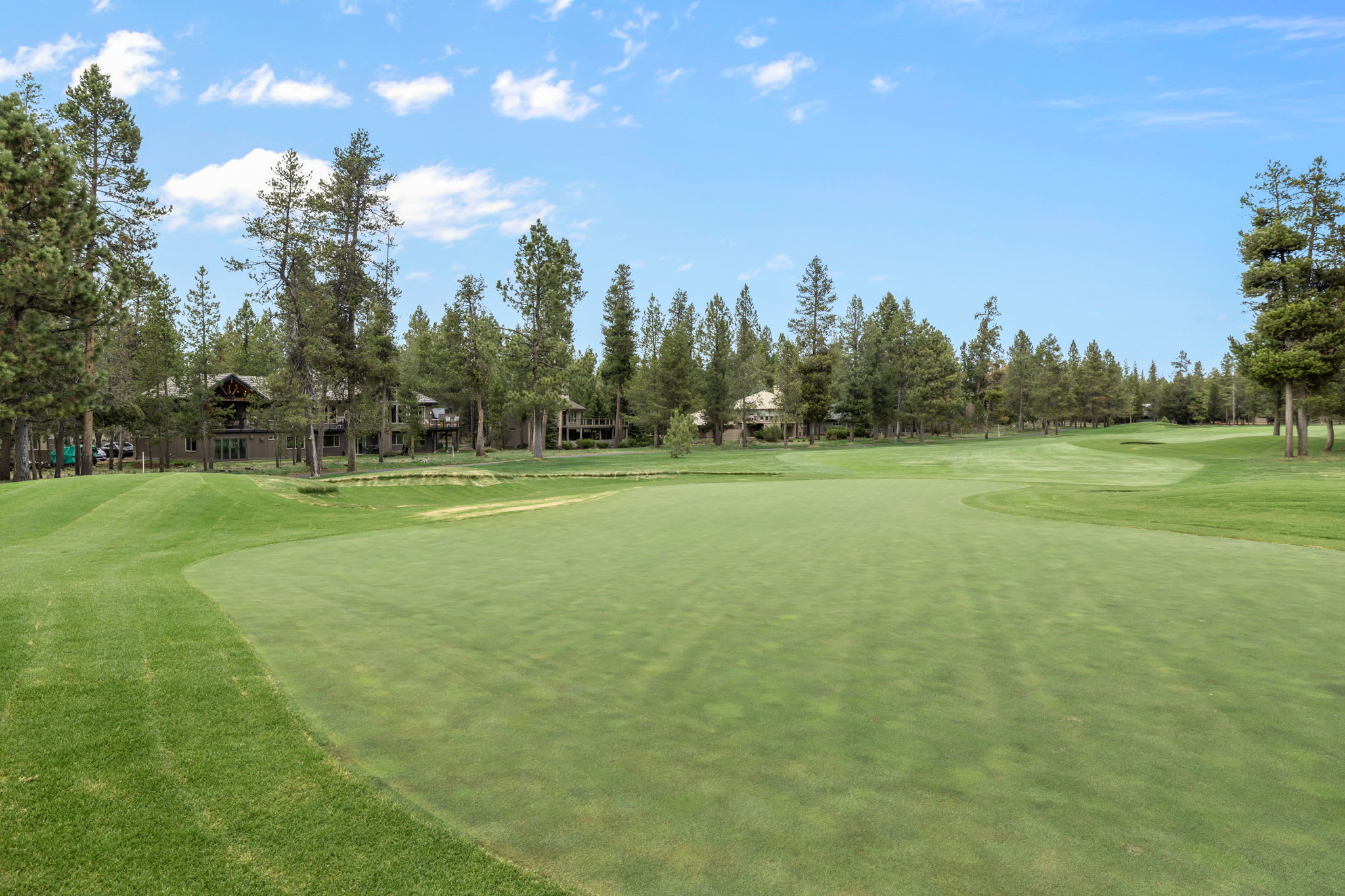 Fairway Lodge - 6 Bedrooms | Sunriver, OR