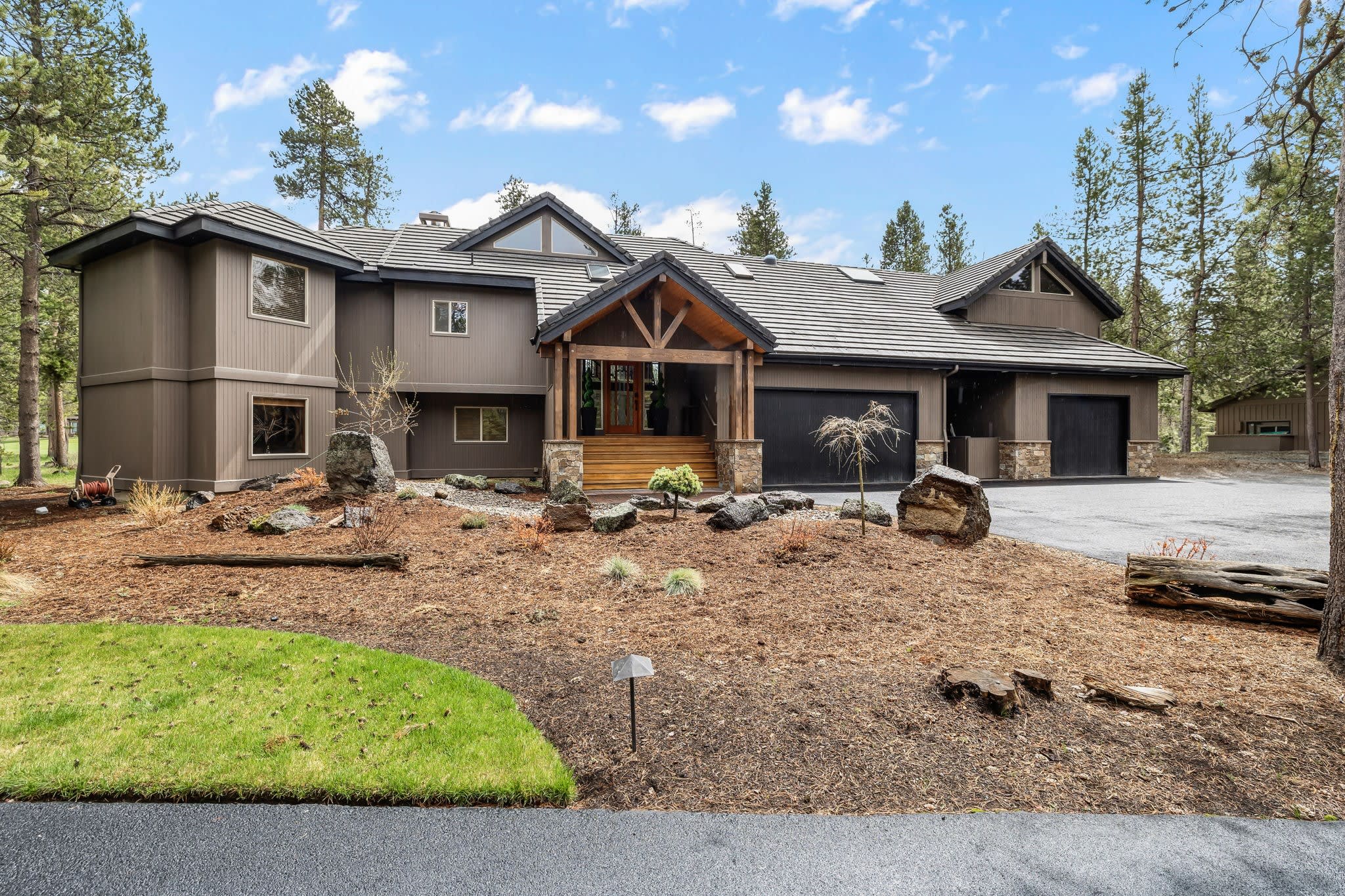 Fairway Lodge - 6 Bedrooms | Sunriver, OR