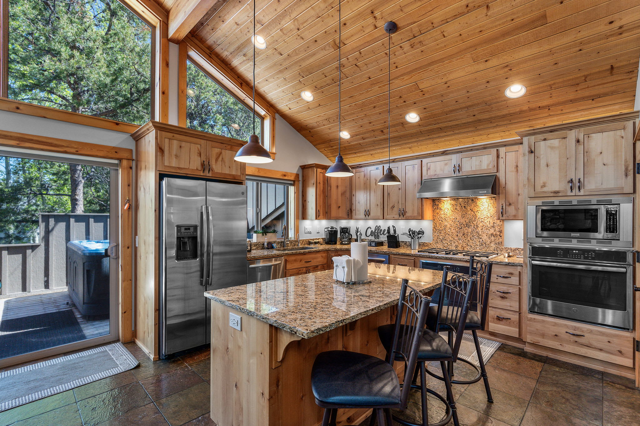 Black Bear Lodge, Gorgeous Use Granite and Slate