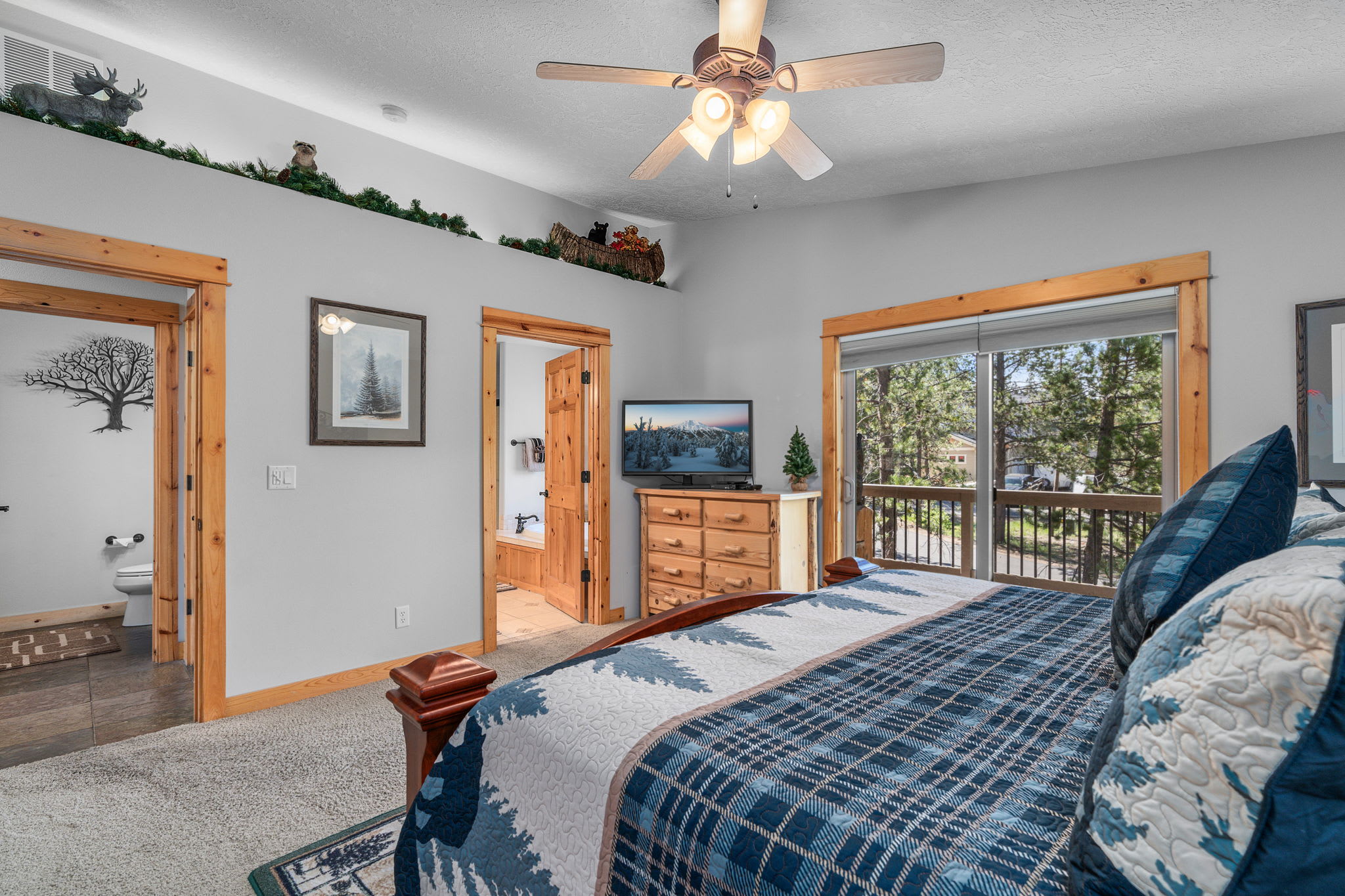 Black Bear Lodge - 7 Bedrooms | Sunriver, OR