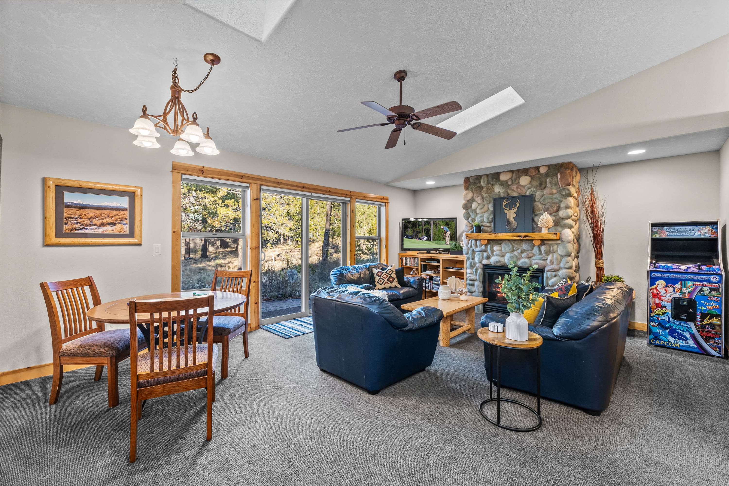 Black Bear Lodge - 7 Bedrooms | Sunriver, OR