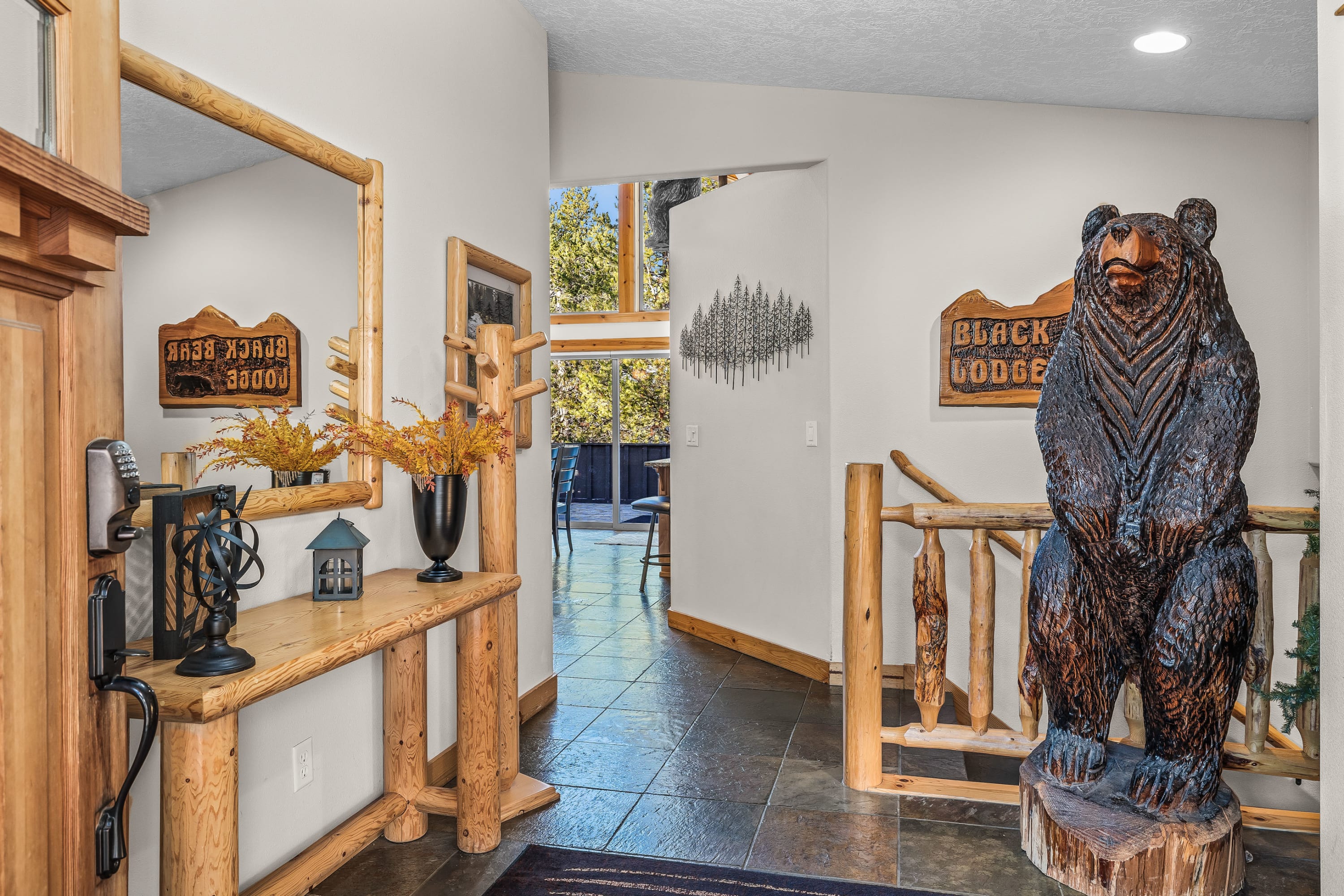 Black Bear Lodge - 7 Bedrooms | Sunriver, OR