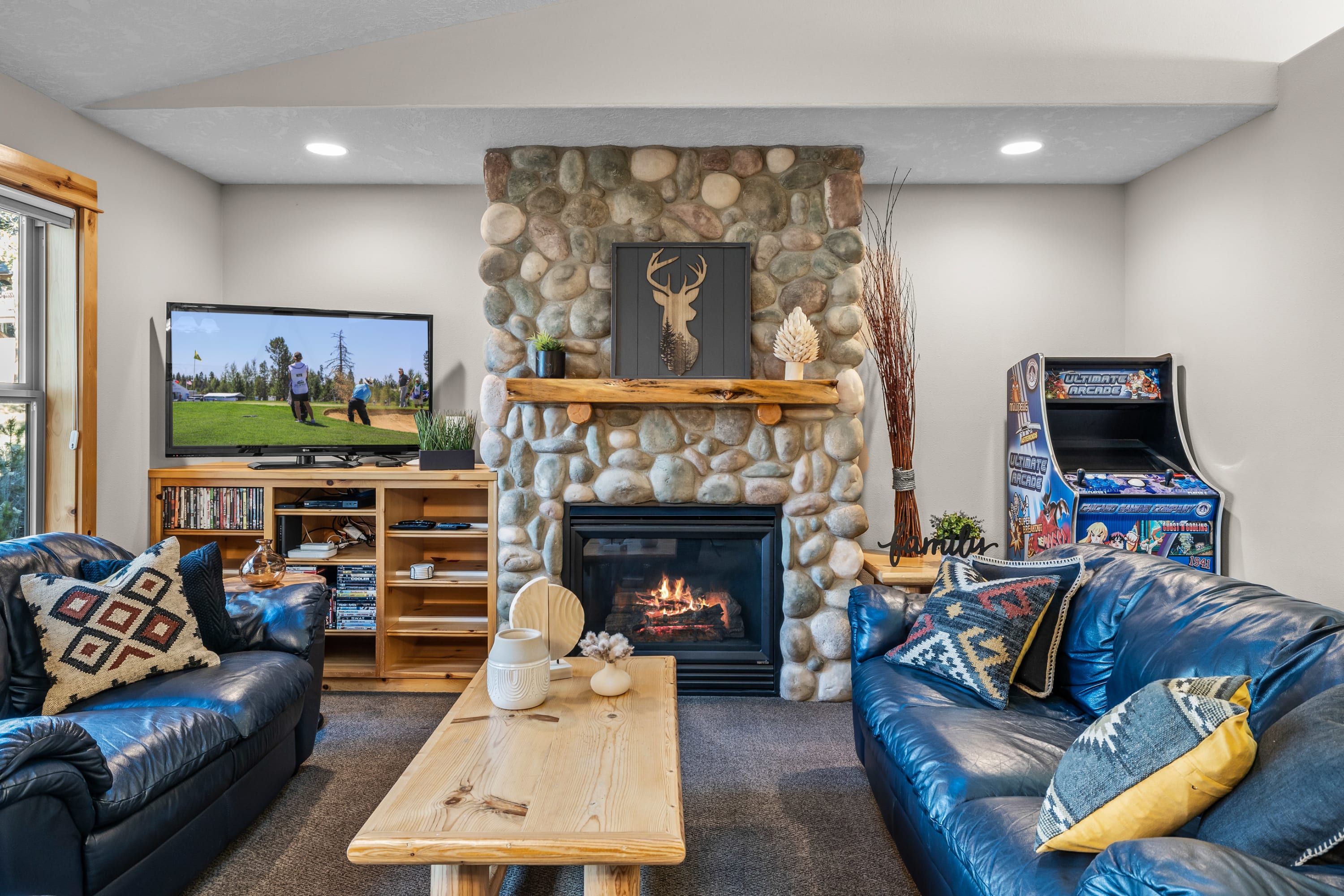 Black Bear Lodge - 7 Bedrooms | Sunriver, OR