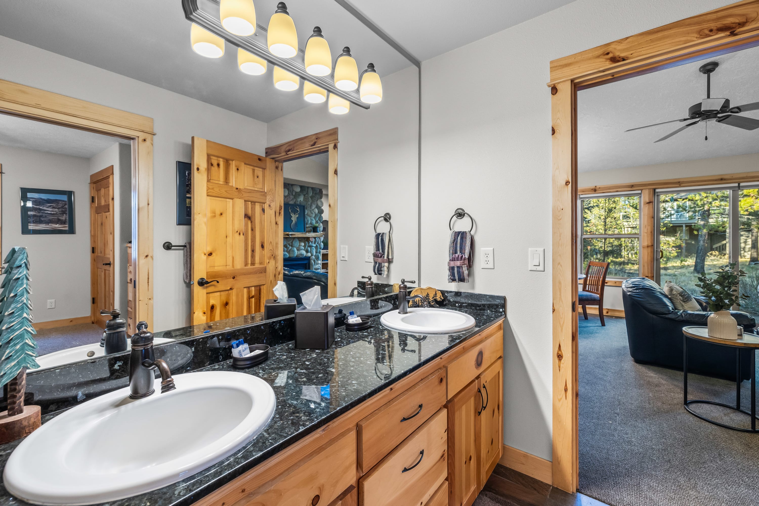 Black Bear Lodge - 7 Bedrooms | Sunriver, OR