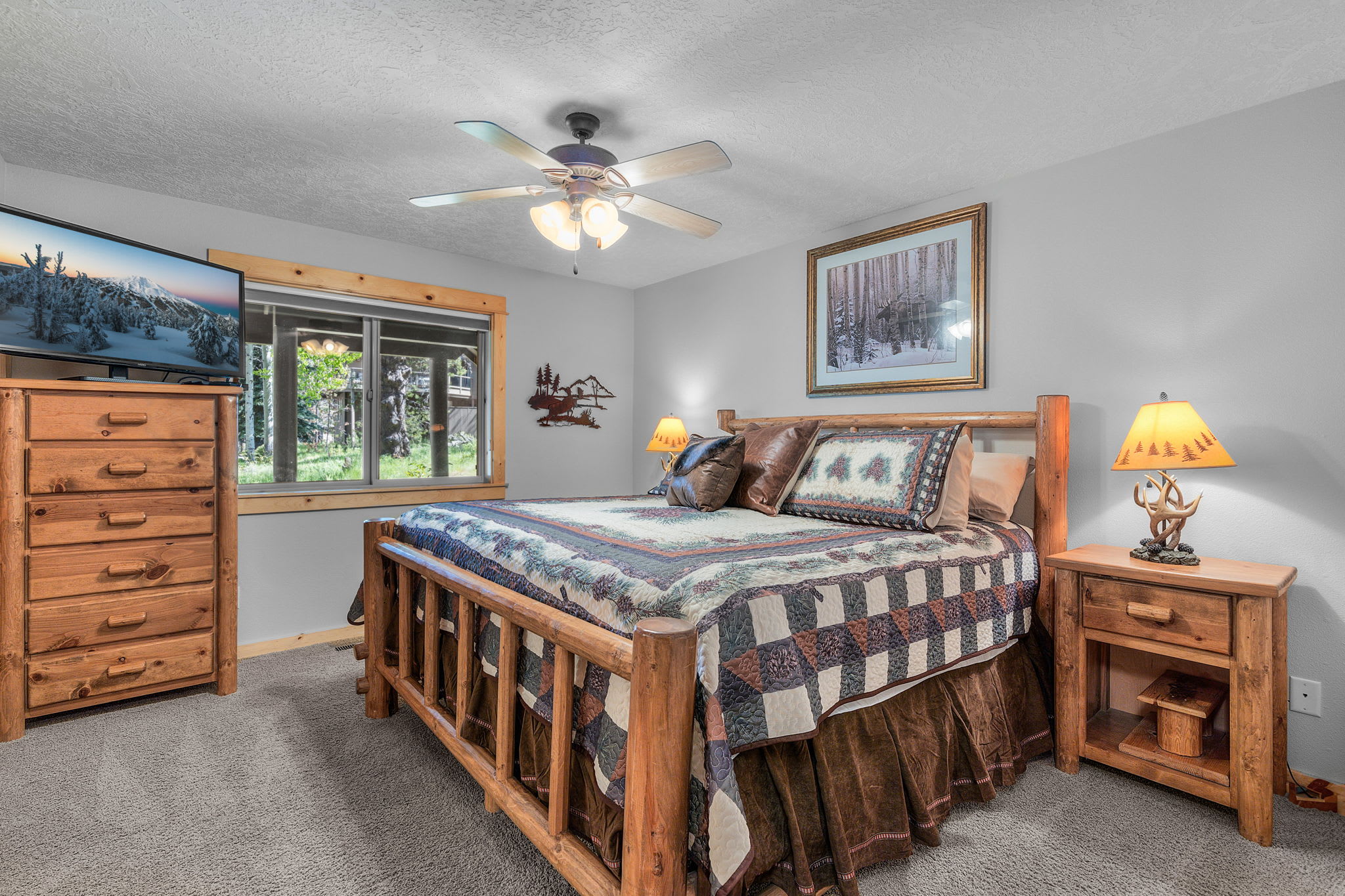 Black Bear Lodge - 7 Bedrooms | Sunriver, OR