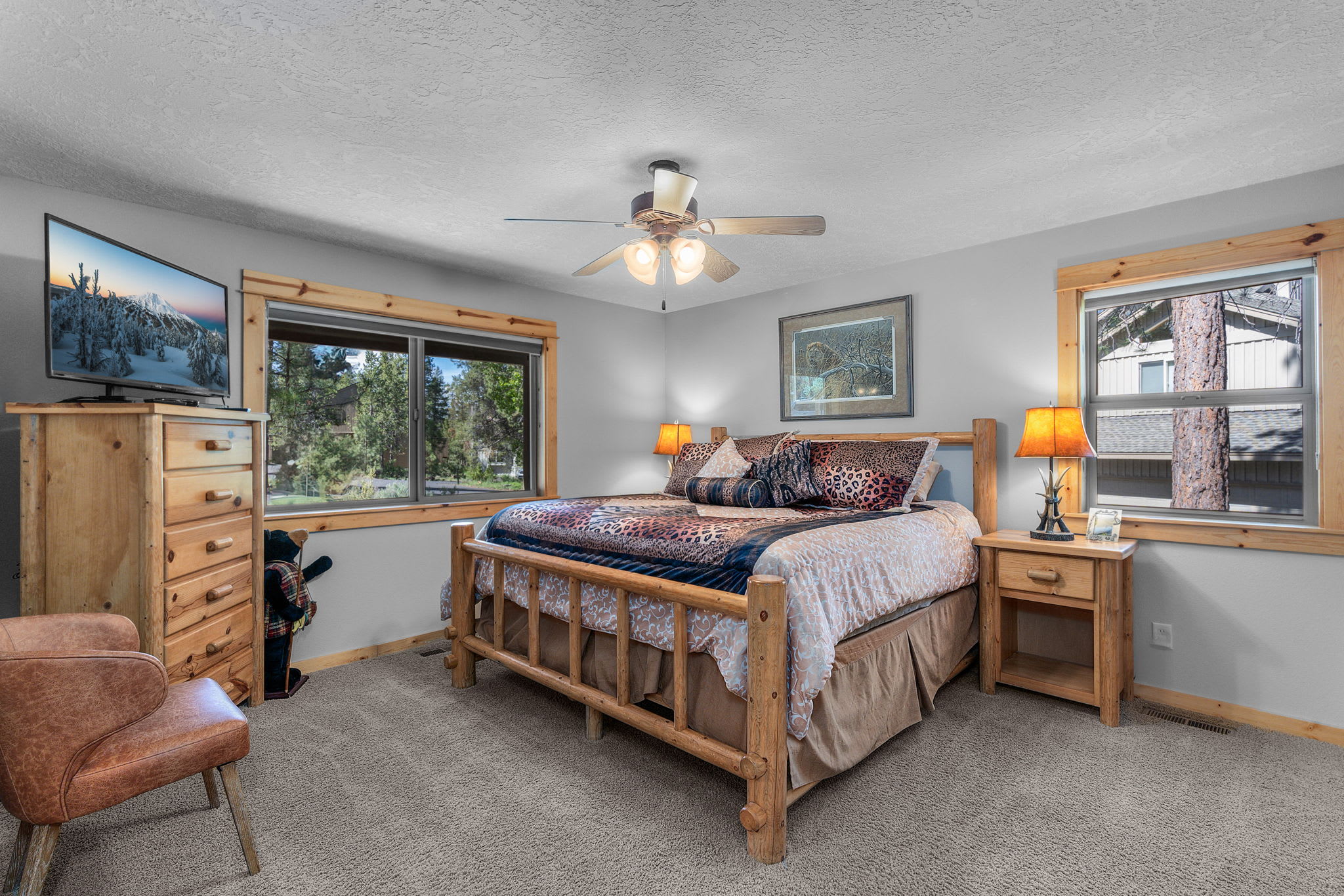 Black Bear Lodge - 7 Bedrooms | Sunriver, OR