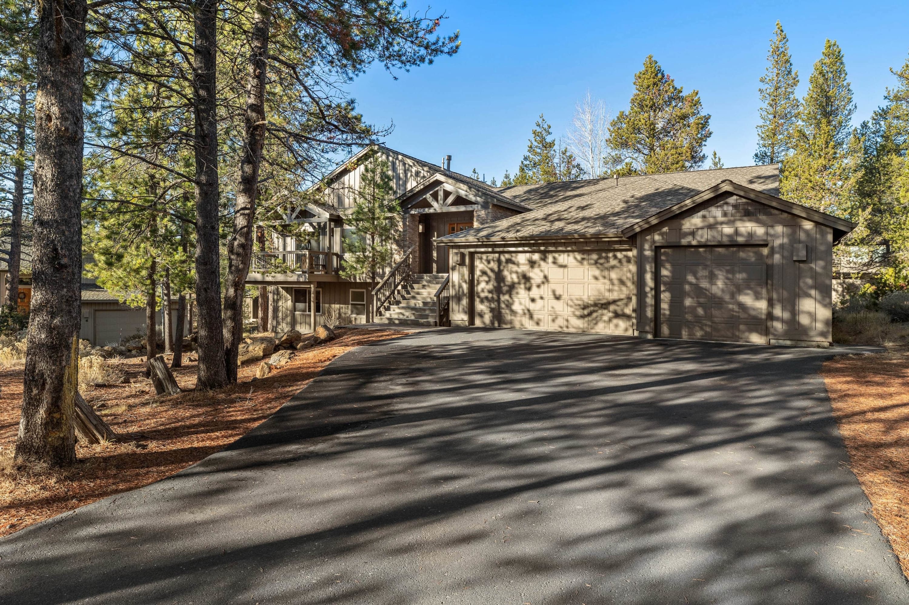 Black Bear Lodge - 7 Bedrooms | Sunriver, OR