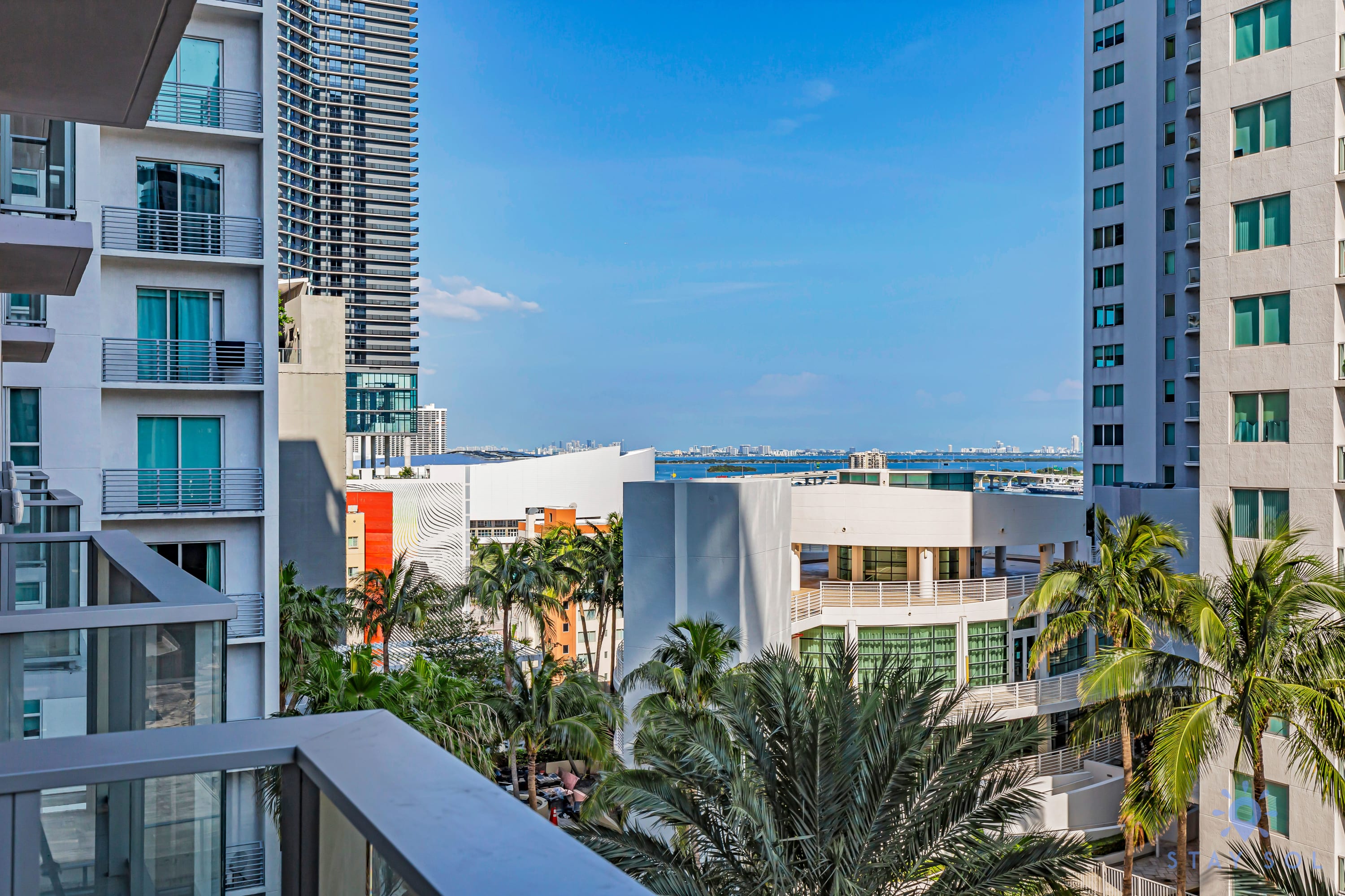 Amazing Studio, Spectacular Amenities